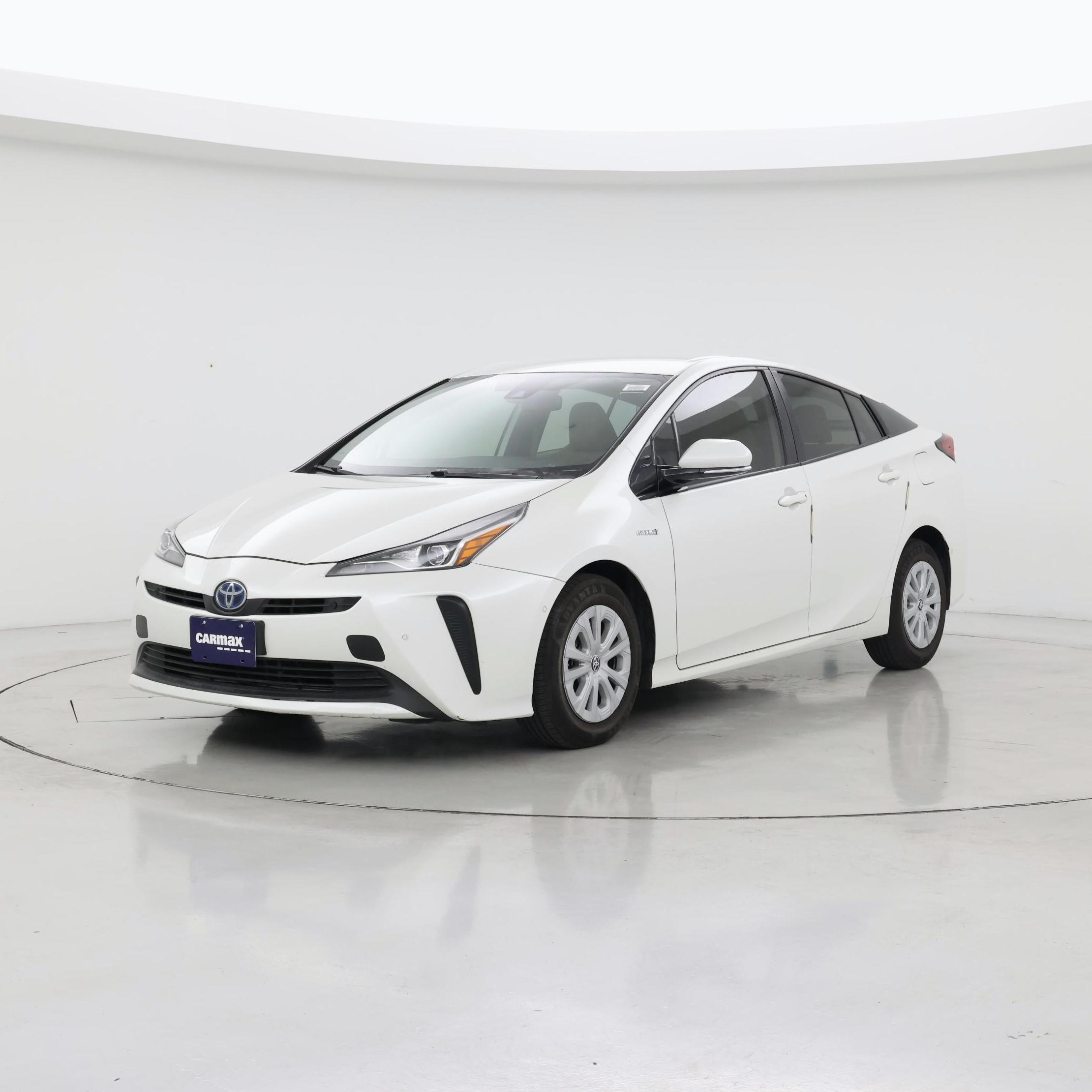 Thumbnail: 2019 Toyota Prius - 4