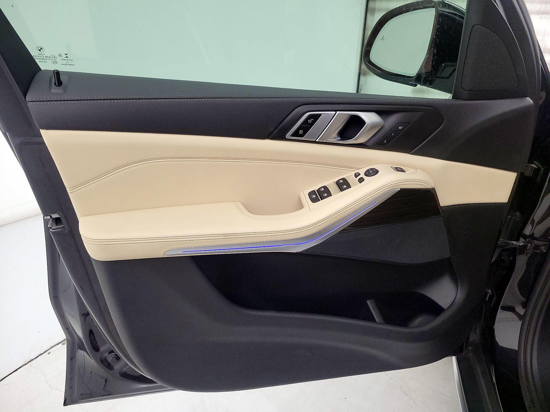 Thumbnail: 2021 BMW X5 - 10