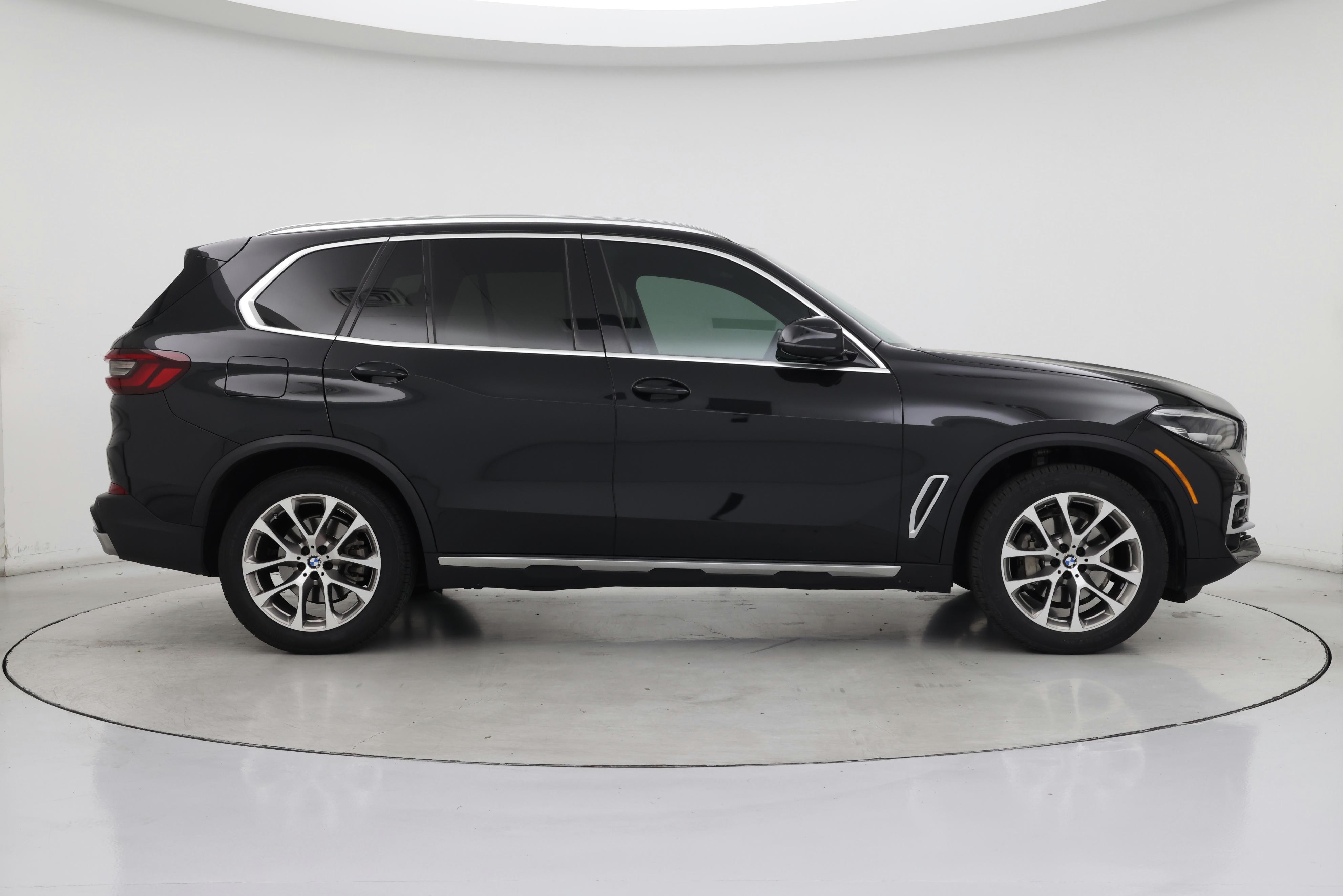 Thumbnail: 2021 BMW X5 - 7