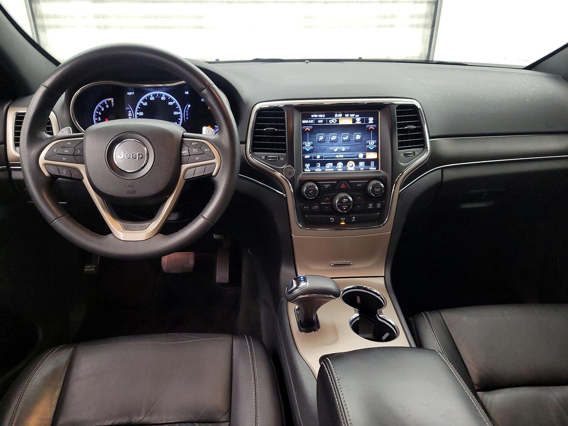 Thumbnail: 2015 Jeep Grand Cherokee - 9