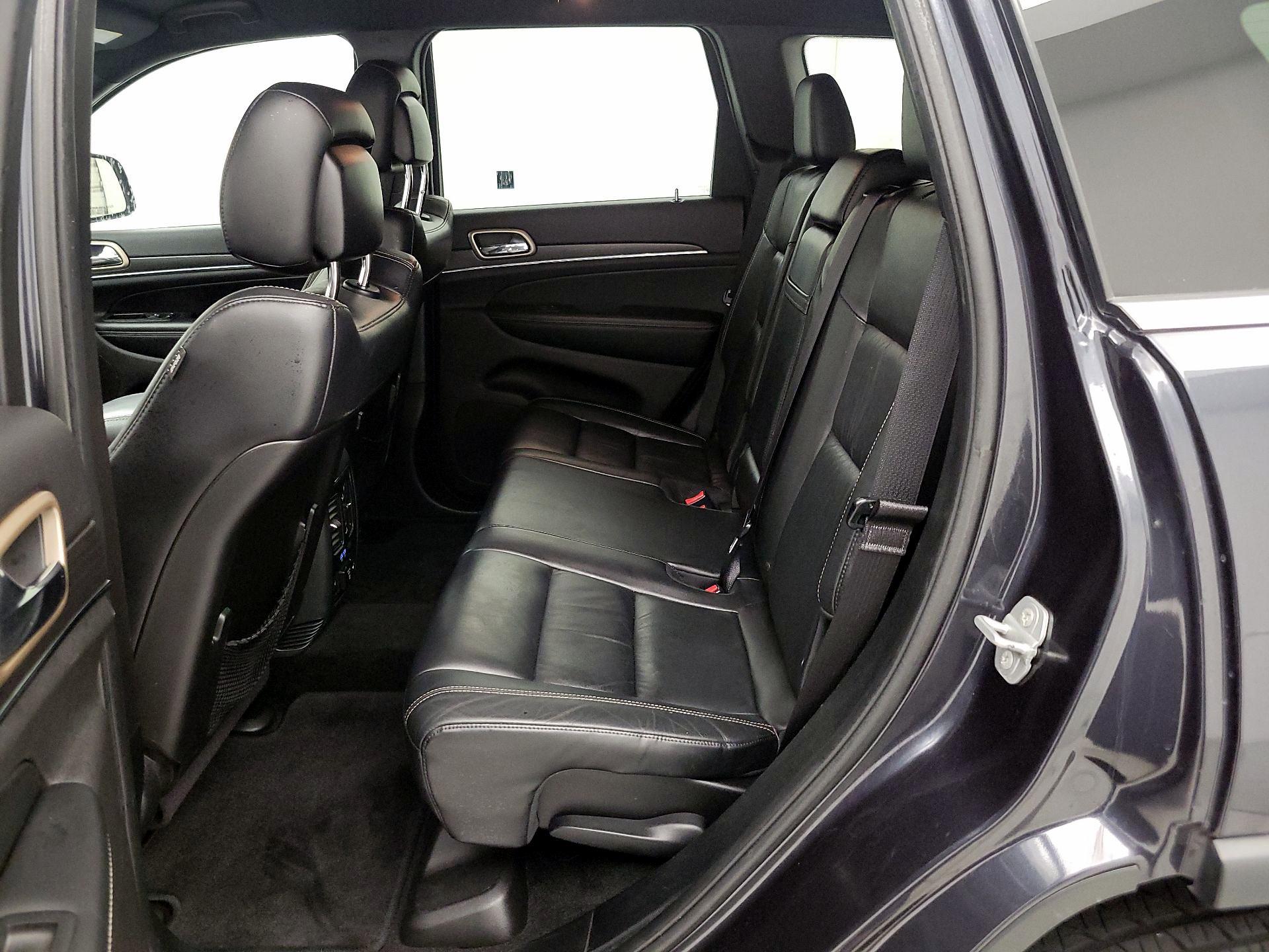 Thumbnail: 2015 Jeep Grand Cherokee - 19