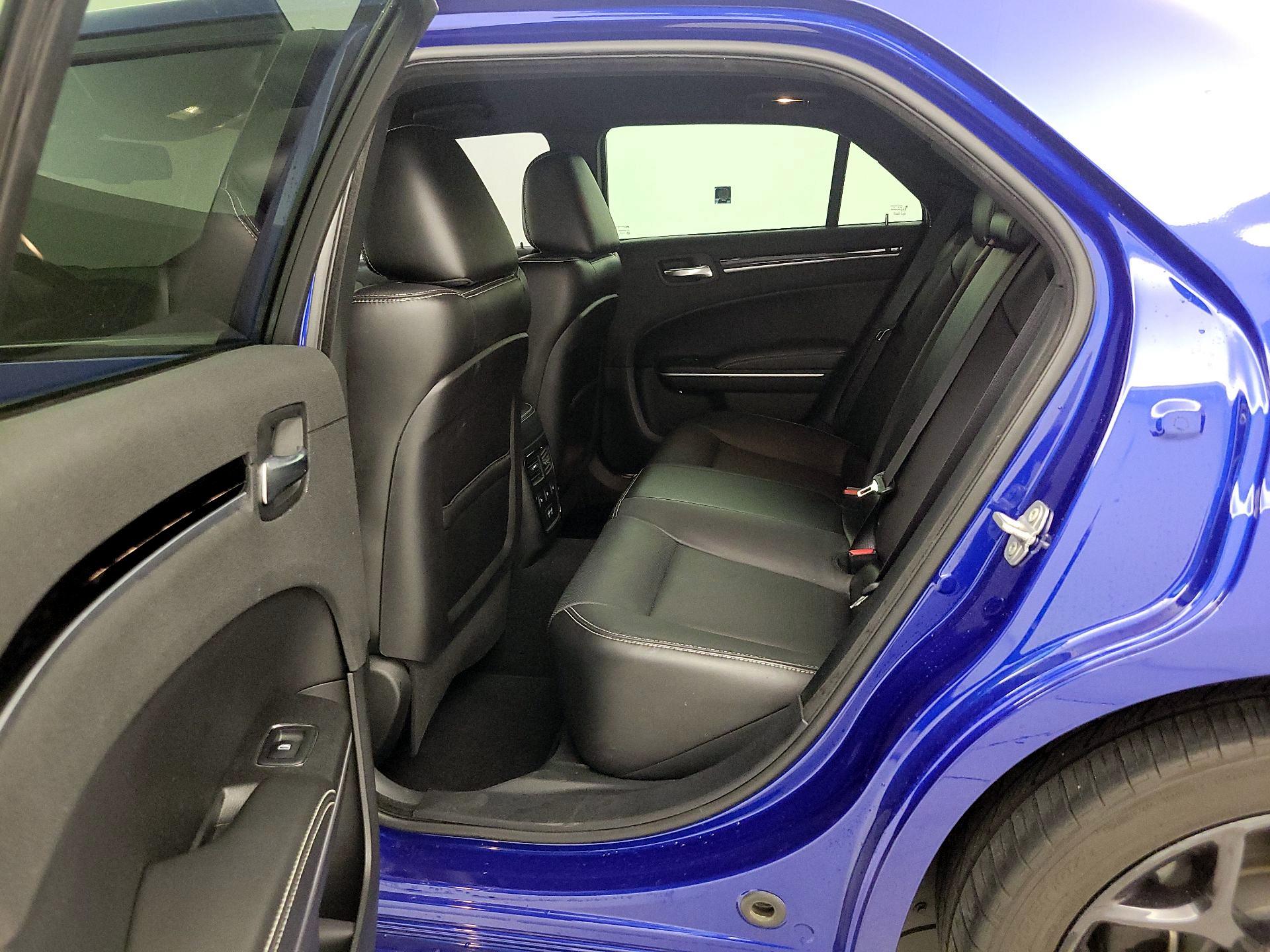 Thumbnail: 2019 Chrysler 300 - 19