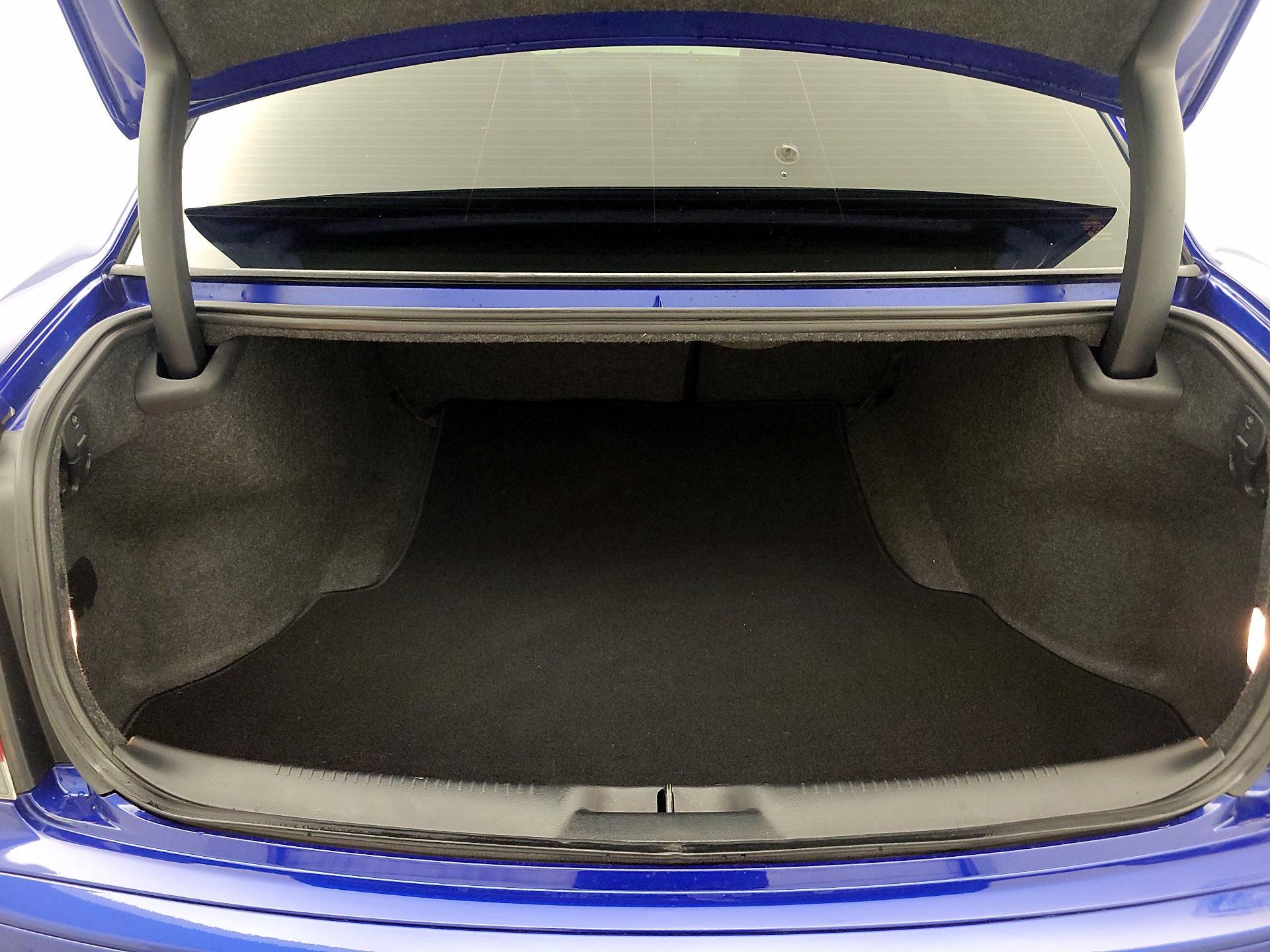 Thumbnail: 2019 Chrysler 300 - 20