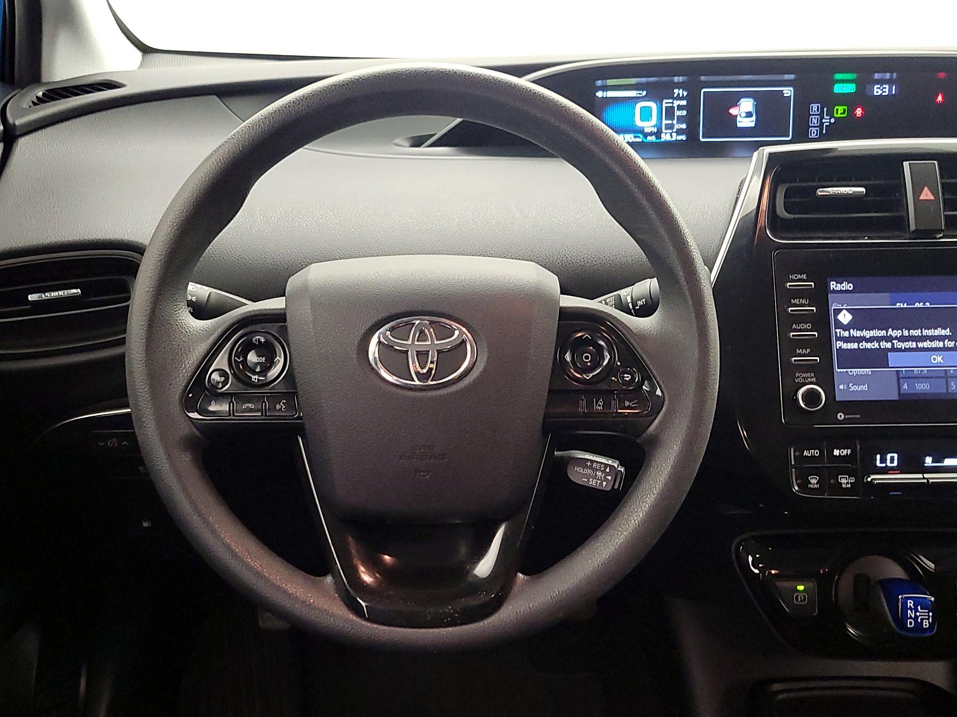 Thumbnail: 2021 Toyota Prius - 10