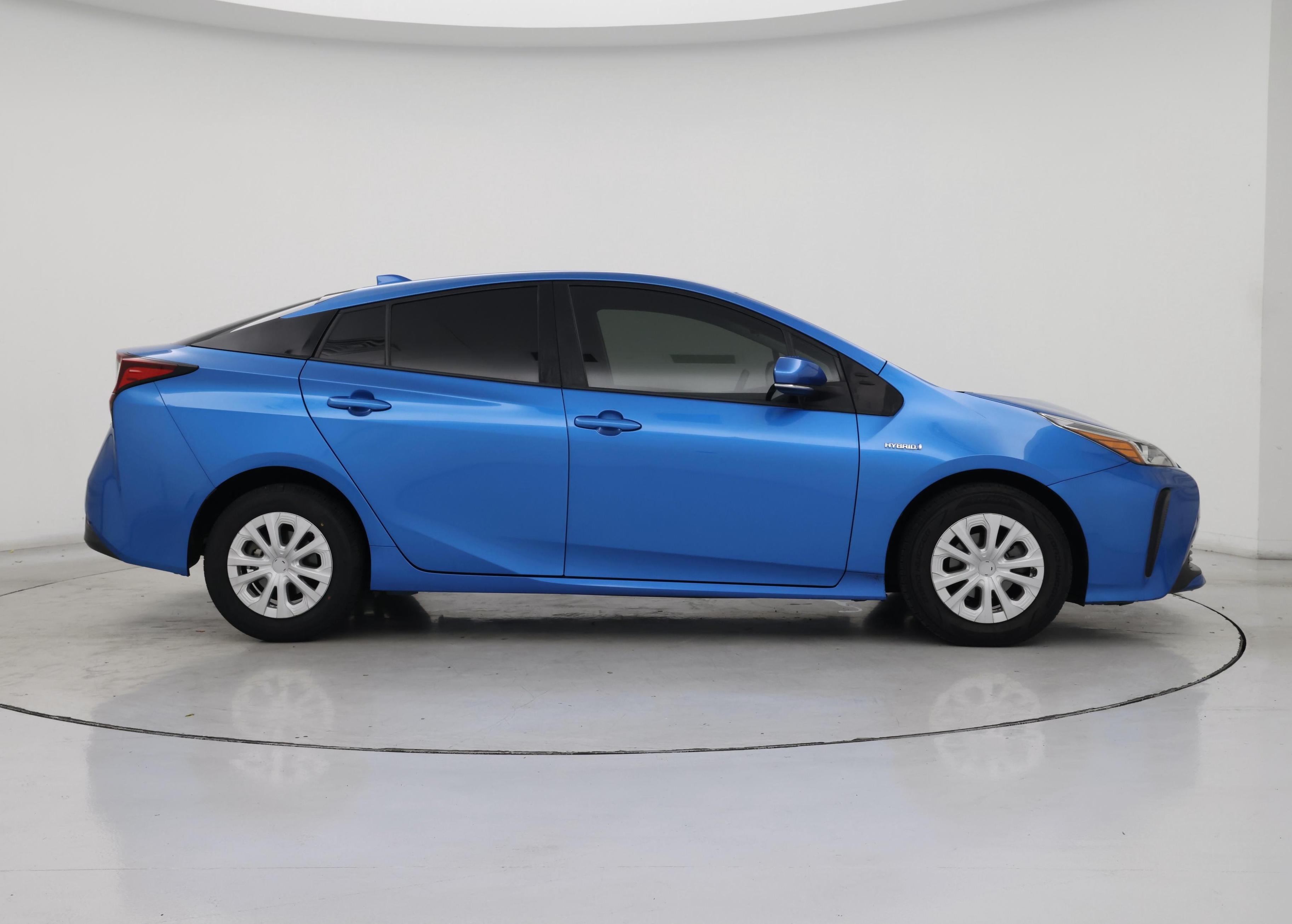 Thumbnail: 2021 Toyota Prius - 7