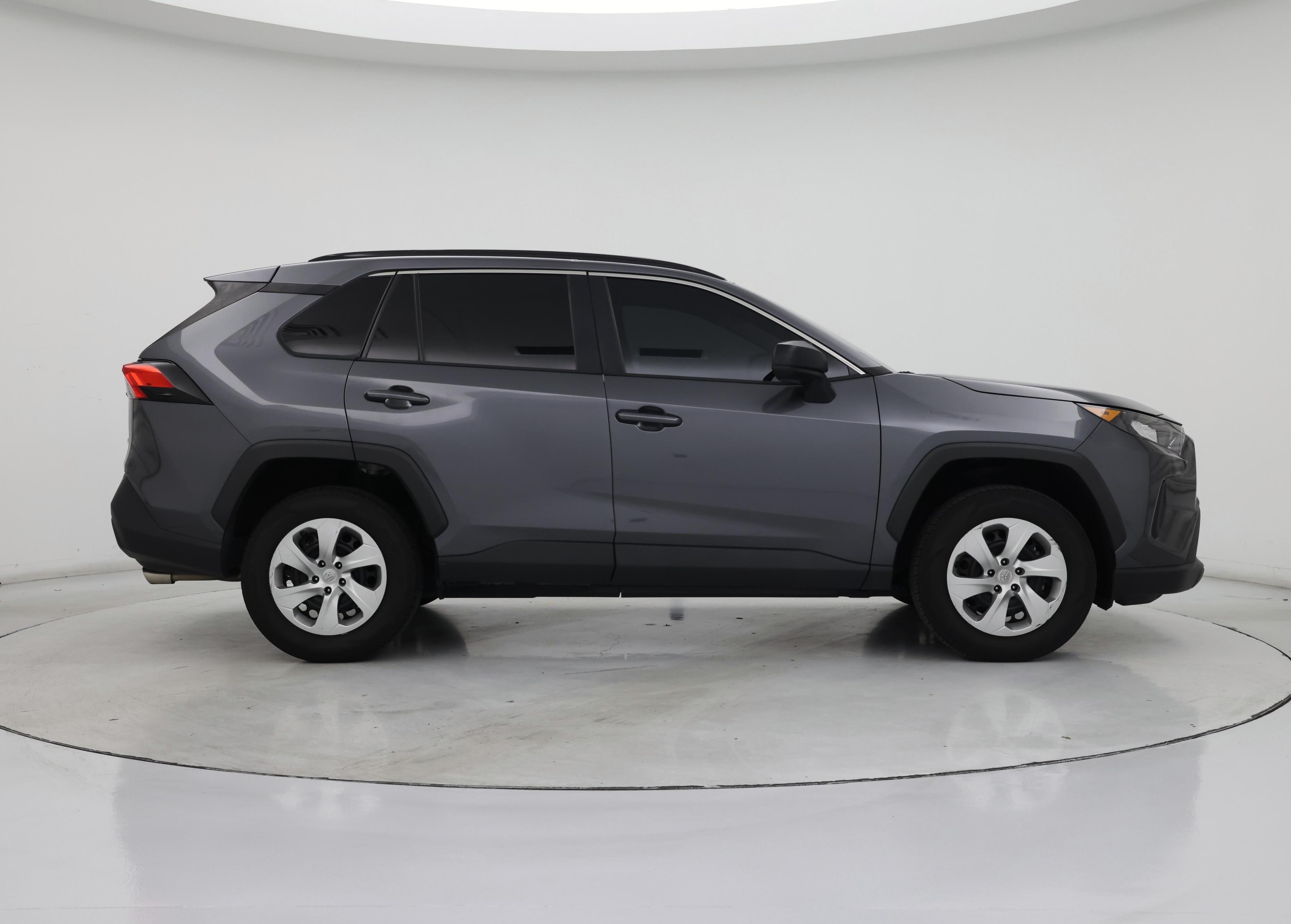 Thumbnail: 2021 Toyota RAV4 - 7