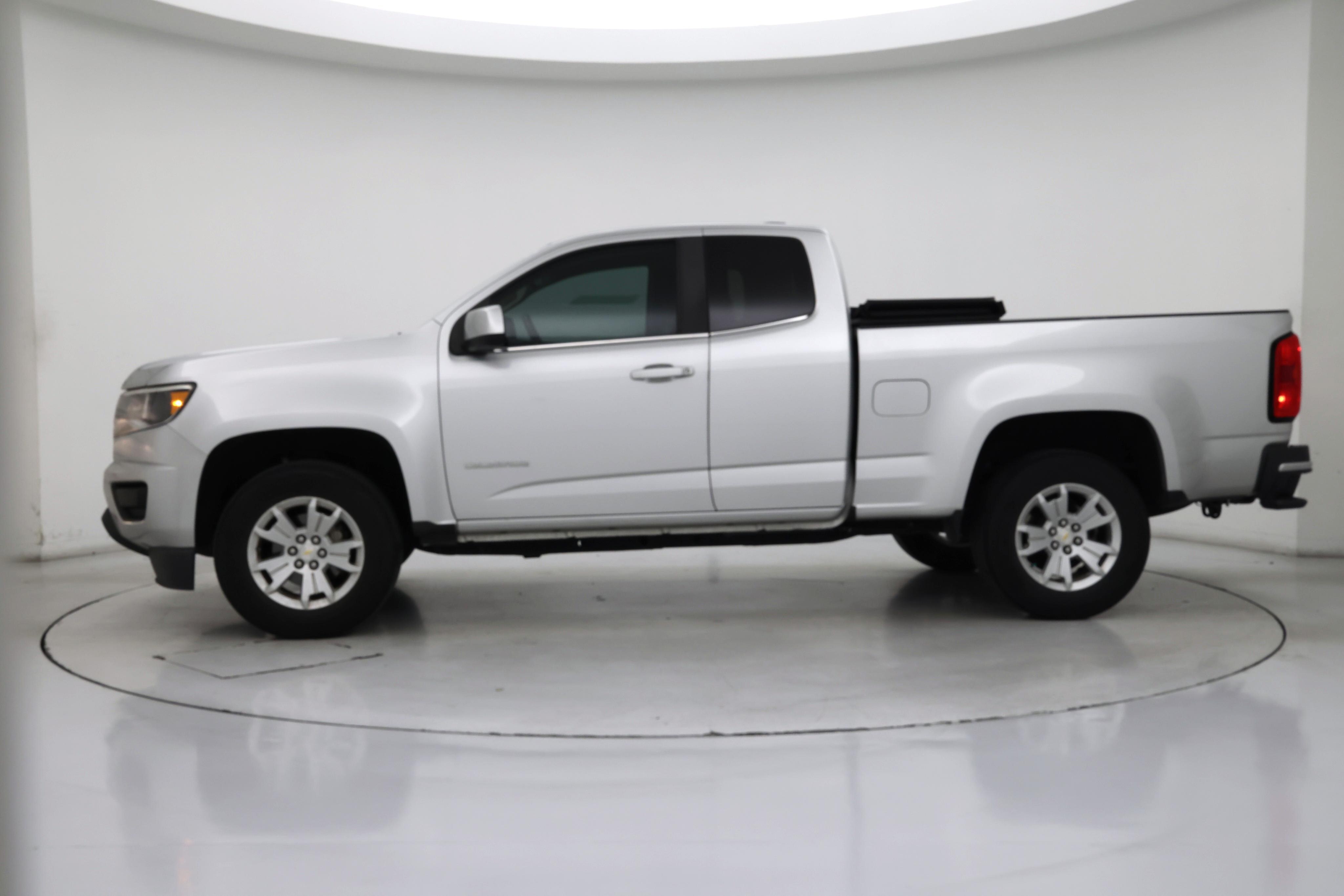 Thumbnail: 2019 Chevrolet Colorado - 3