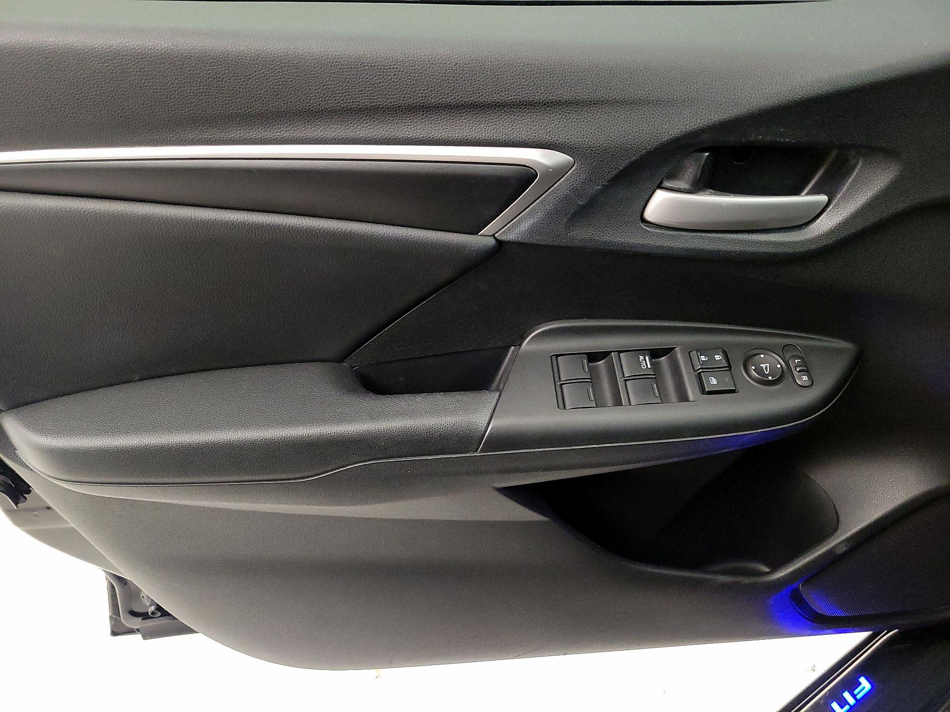 Thumbnail: 2015 Honda Fit - 12