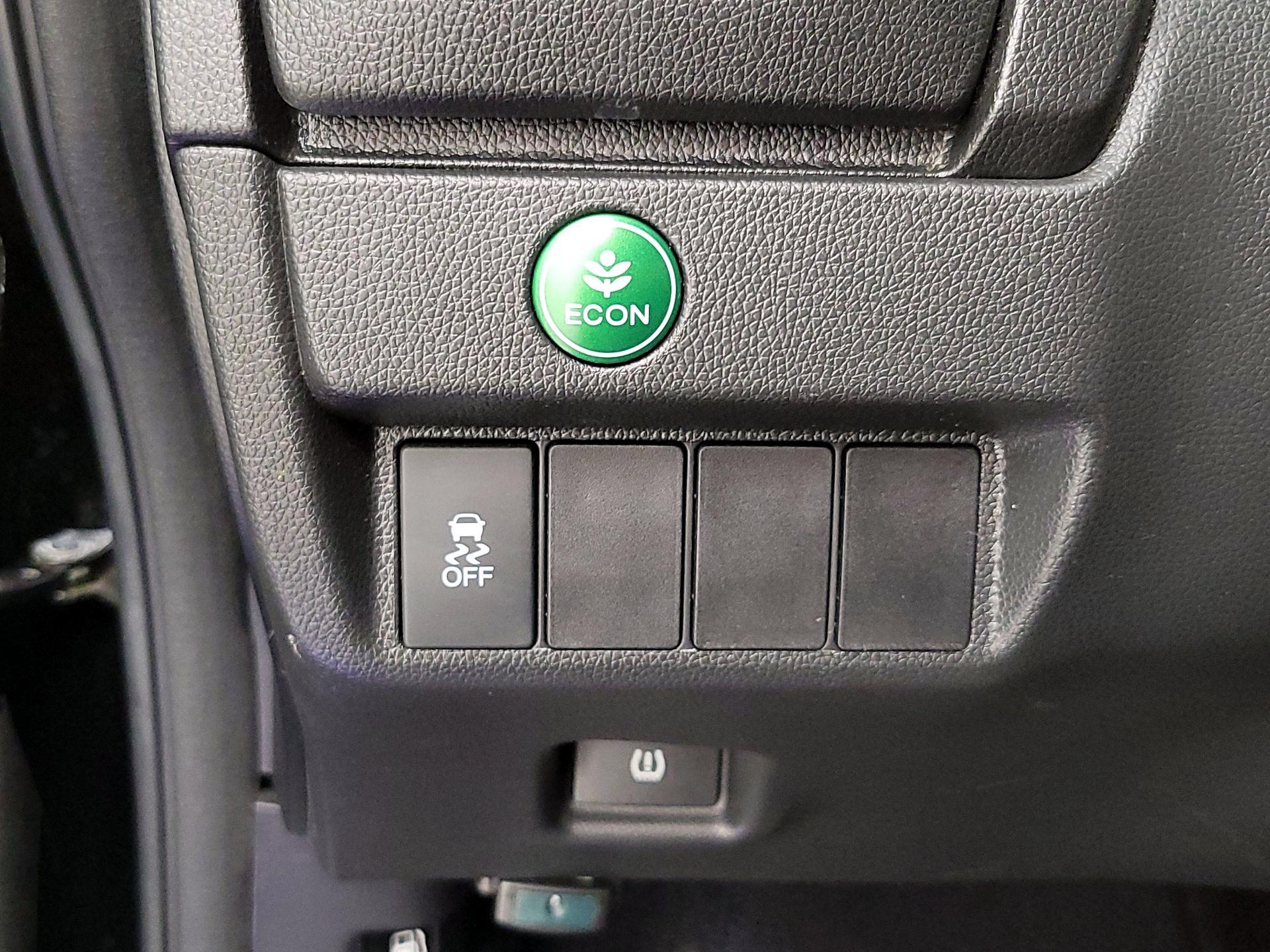 Thumbnail: 2015 Honda Fit - 13