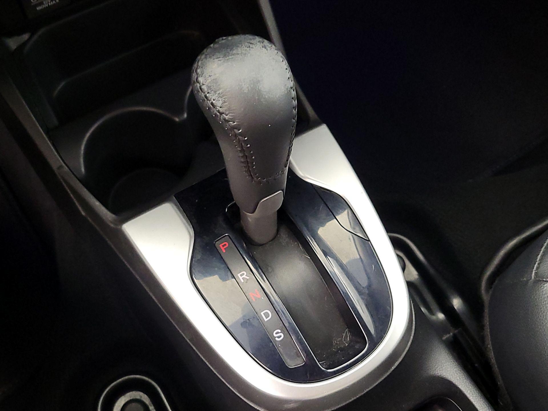 Thumbnail: 2015 Honda Fit - 18