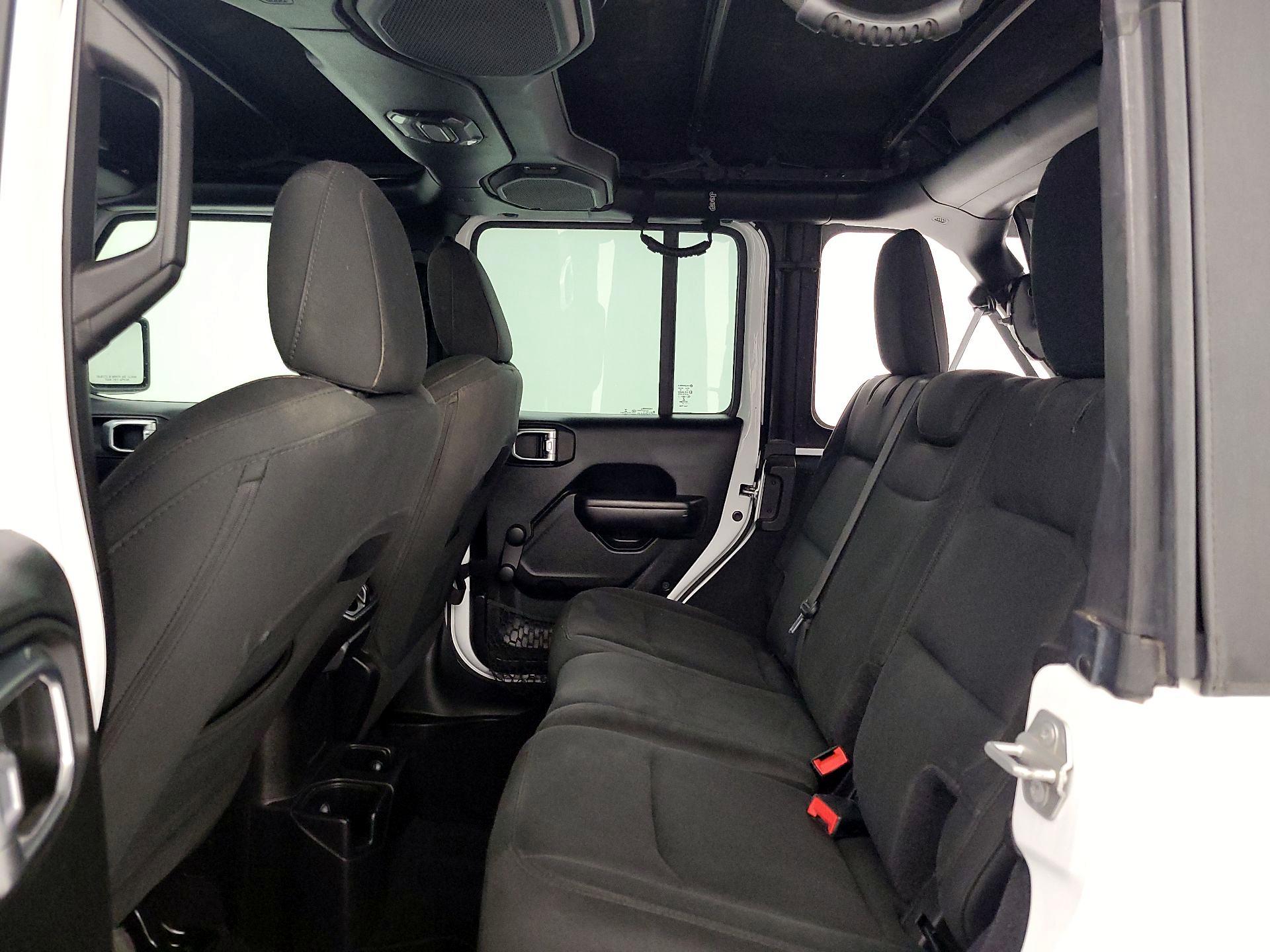Thumbnail: 2019 Jeep Wrangler - 19