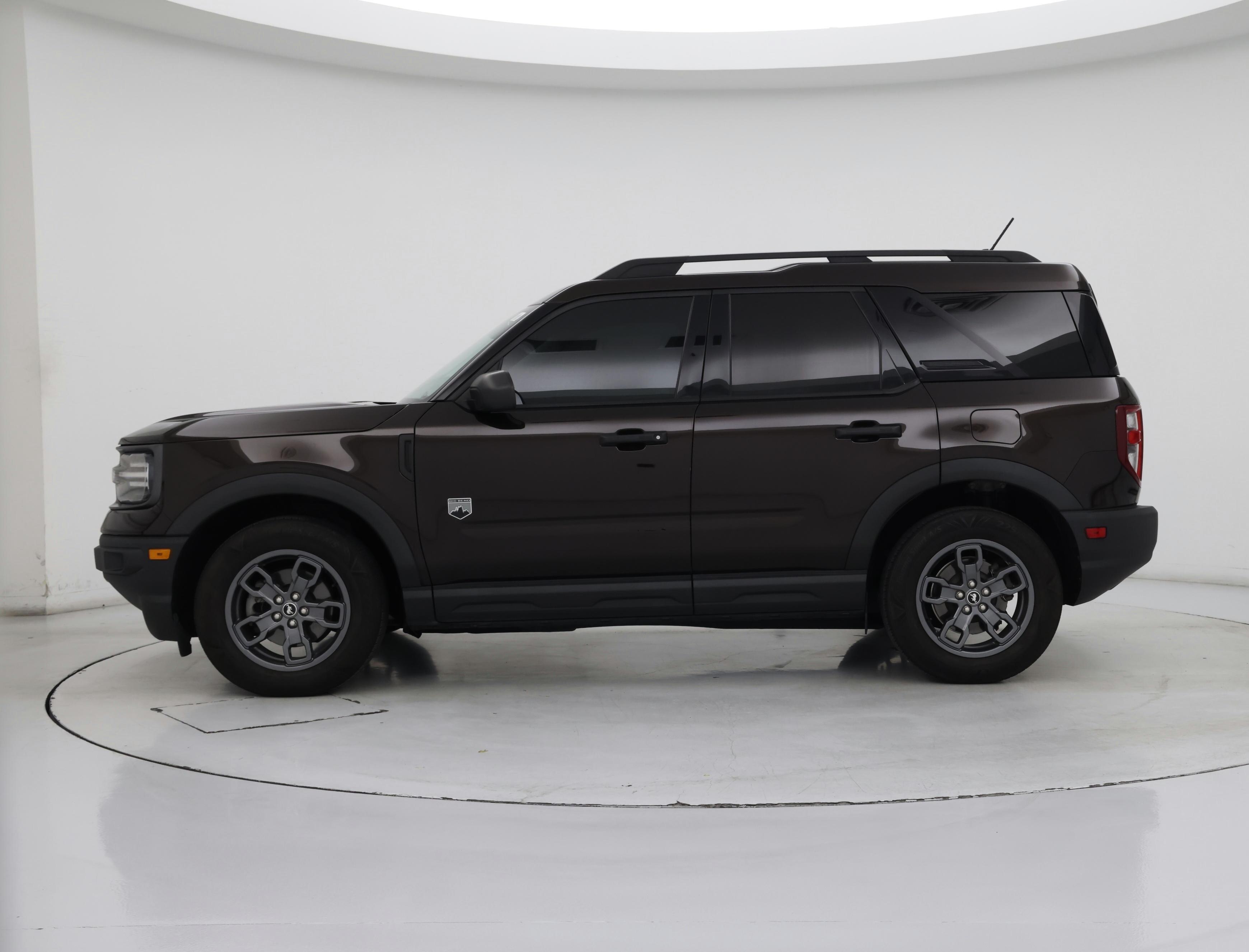 Thumbnail: 2021 Ford Bronco Sport - 3