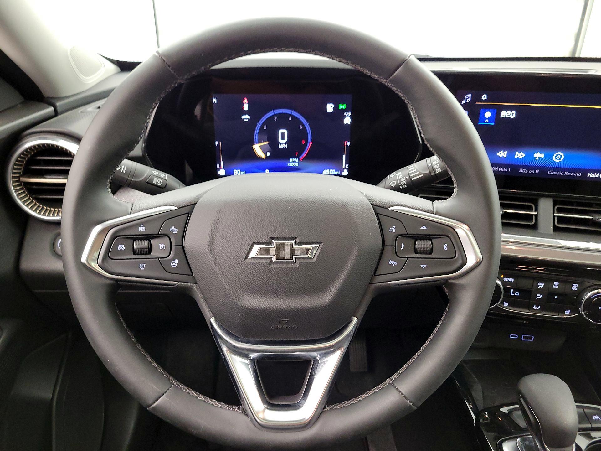 Thumbnail: 2024 Chevrolet Trax - 10