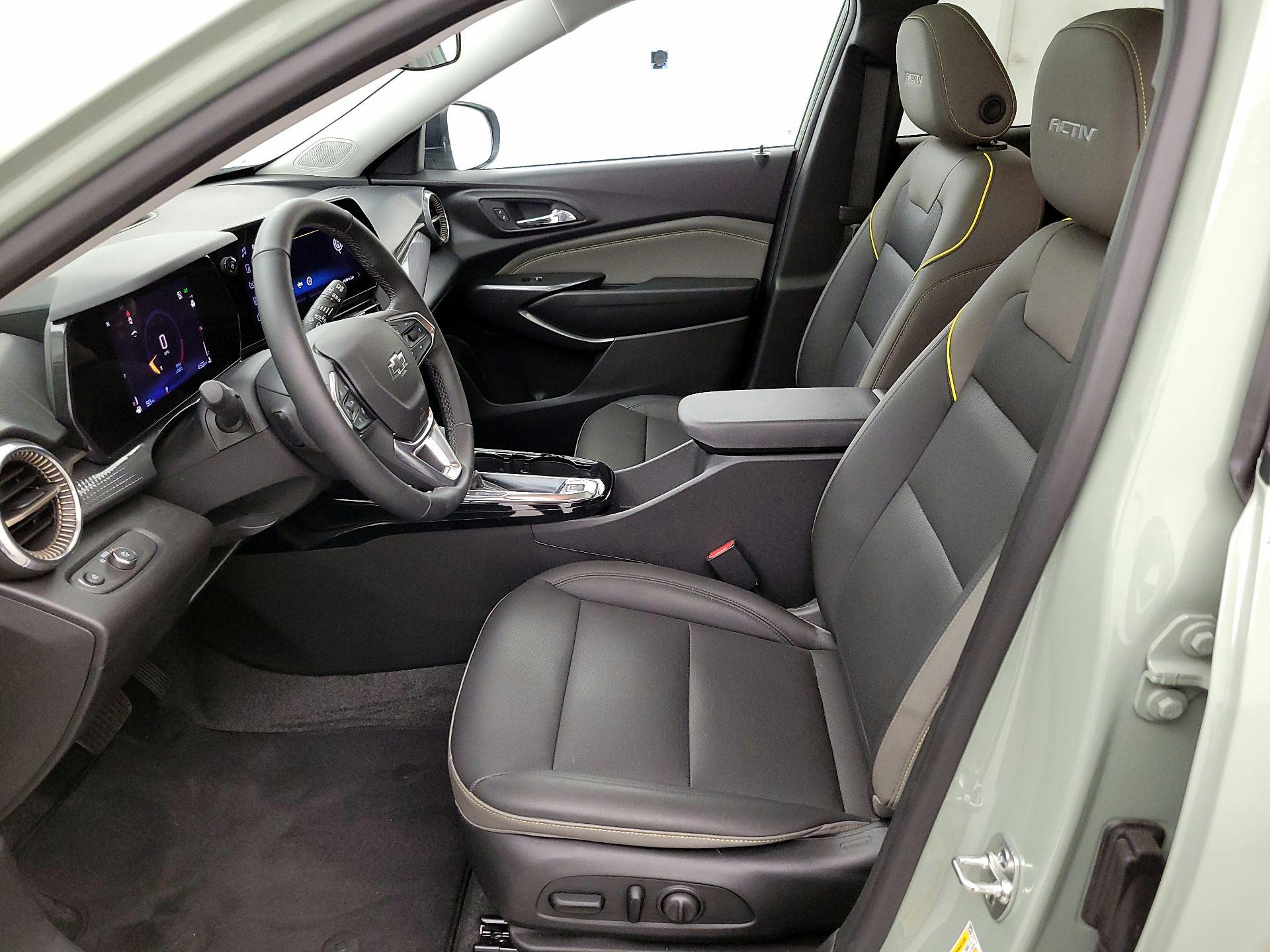 Thumbnail: 2024 Chevrolet Trax - 11