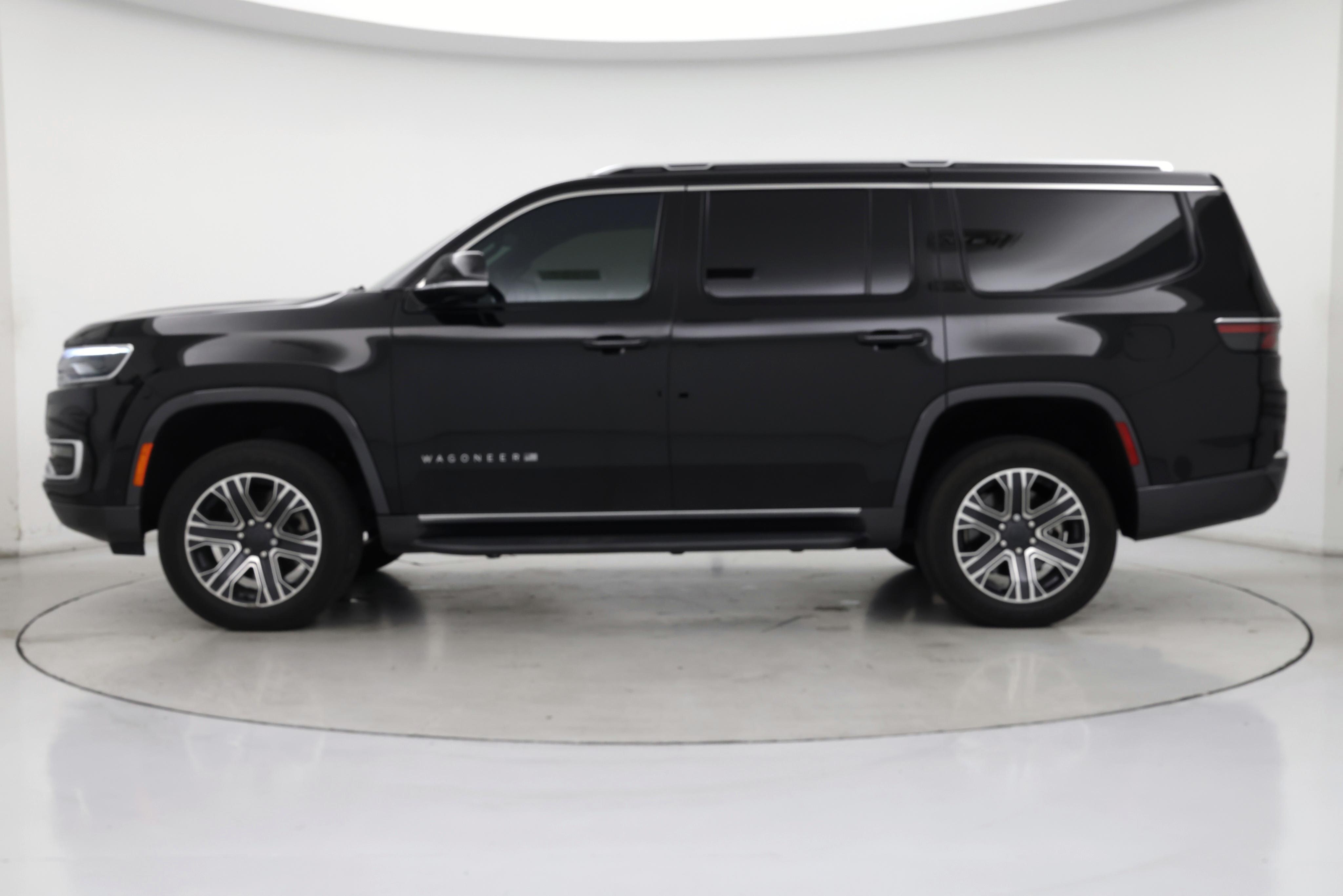 Thumbnail: 2022 Jeep Wagoneer - 3