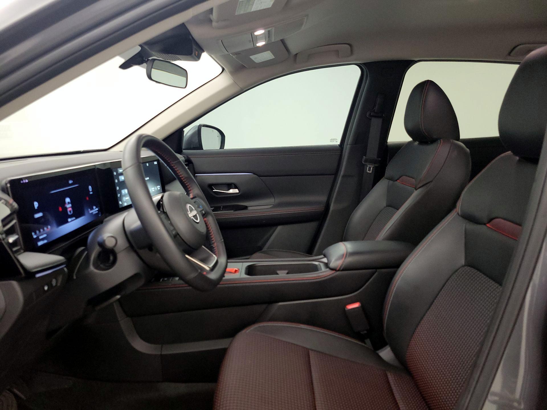 Thumbnail: 2025 Nissan Kicks - 11