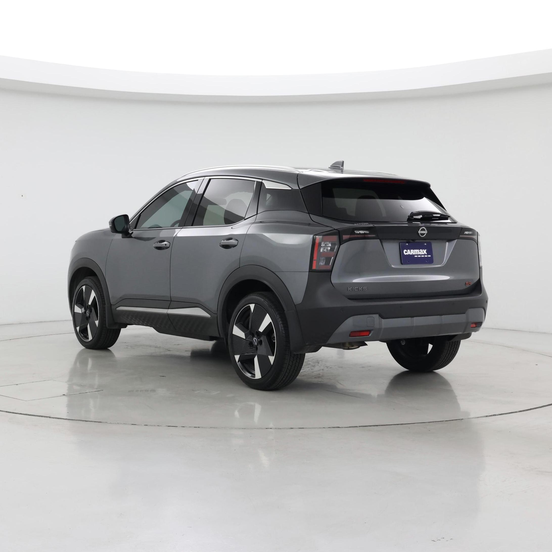 Thumbnail: 2025 Nissan Kicks - 2