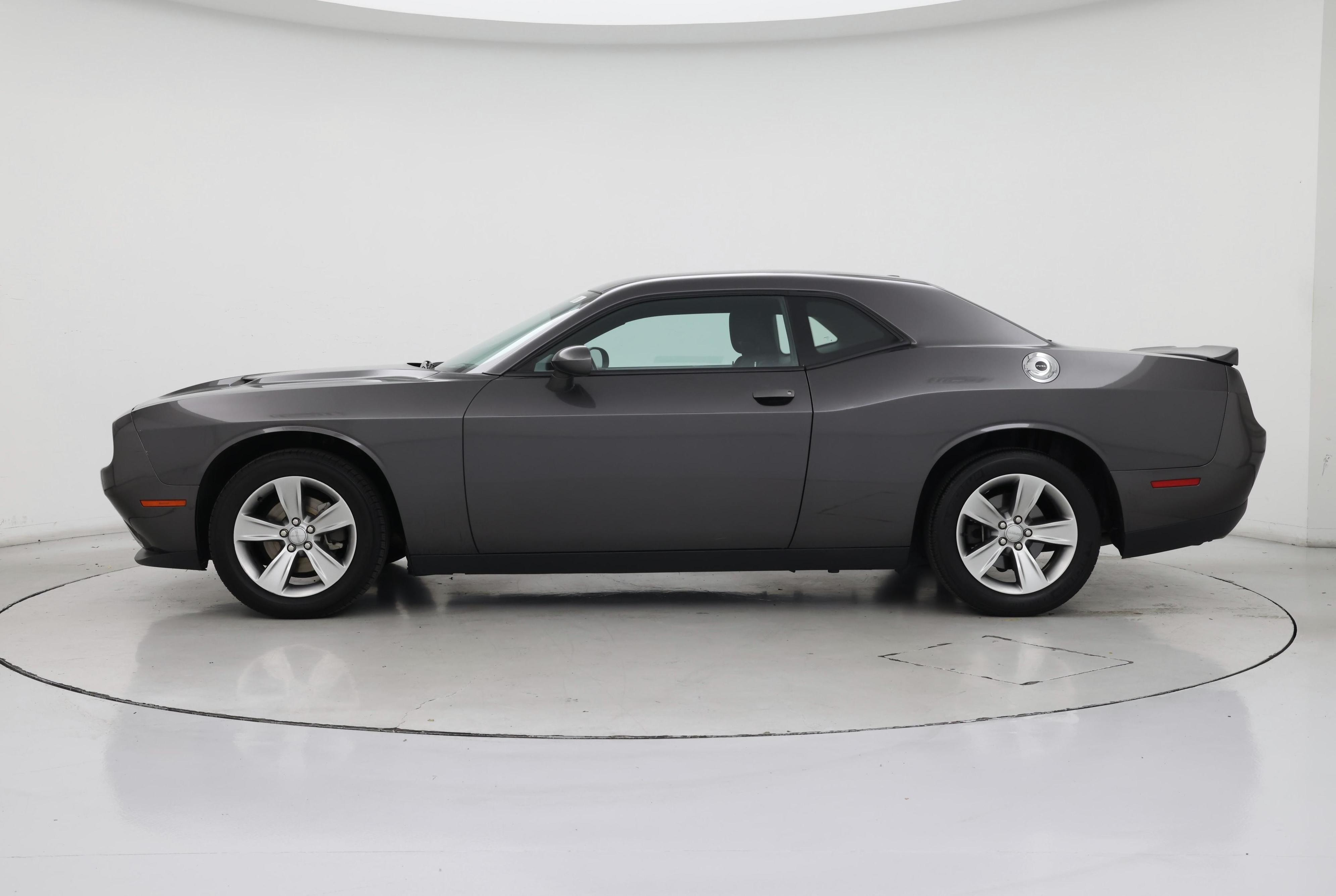 Thumbnail: 2020 Dodge Challenger - 3