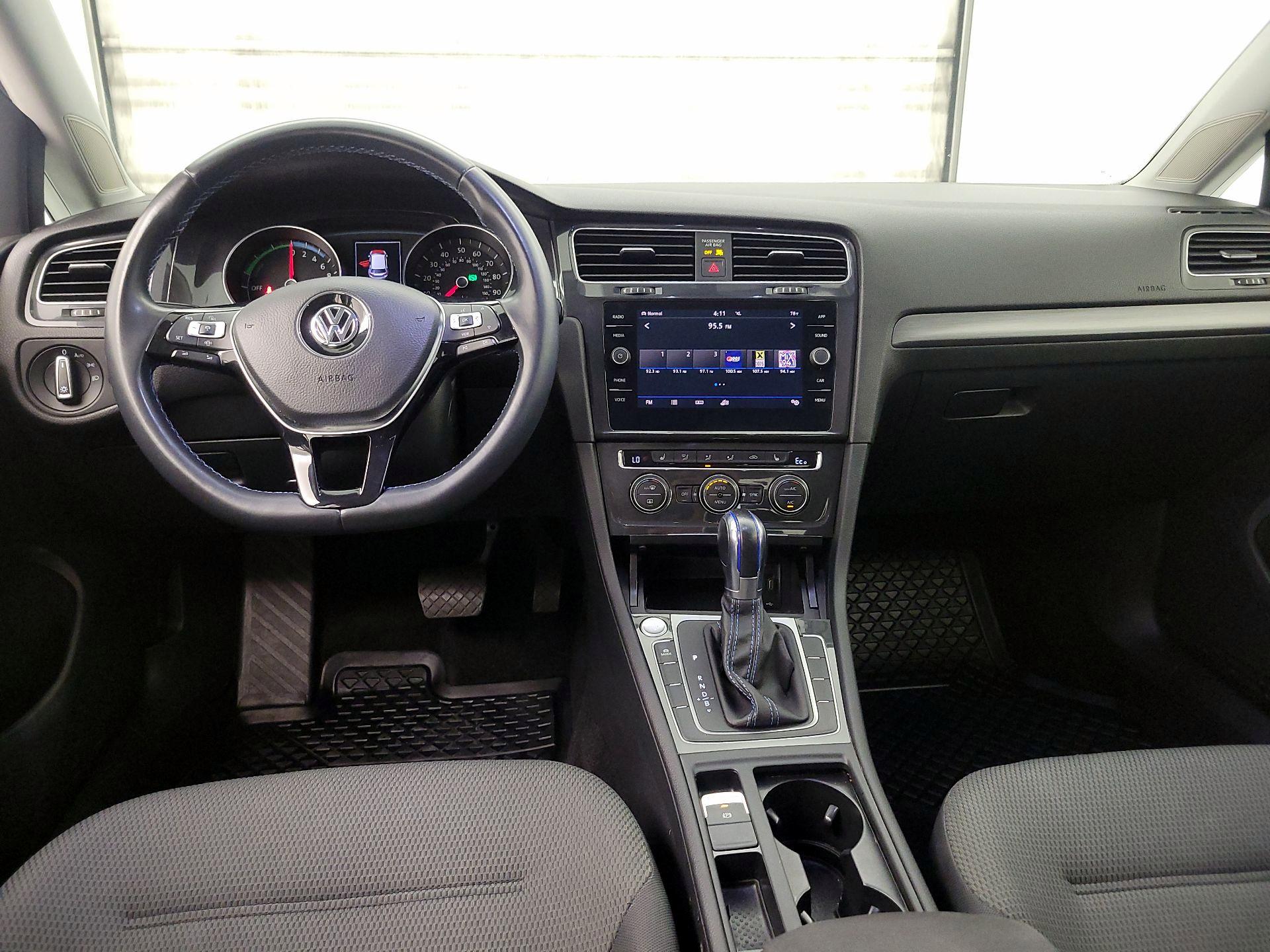 Thumbnail: 2019 Volkswagen e-Golf - 9