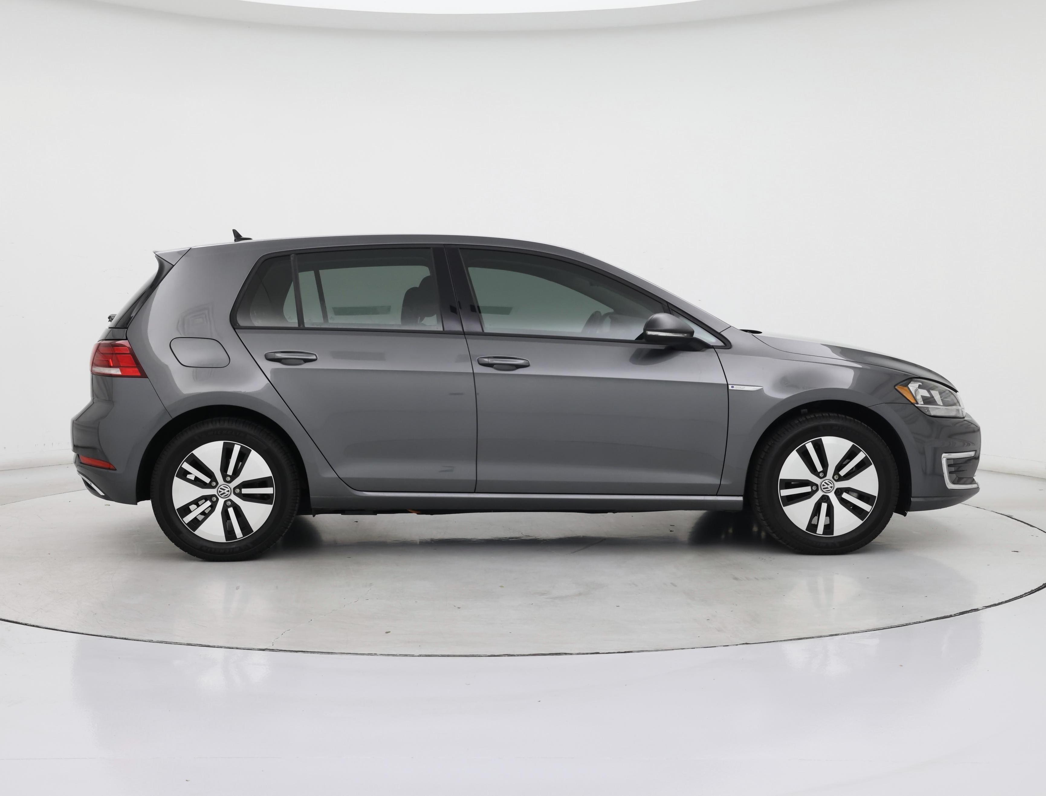 Thumbnail: 2019 Volkswagen e-Golf - 7