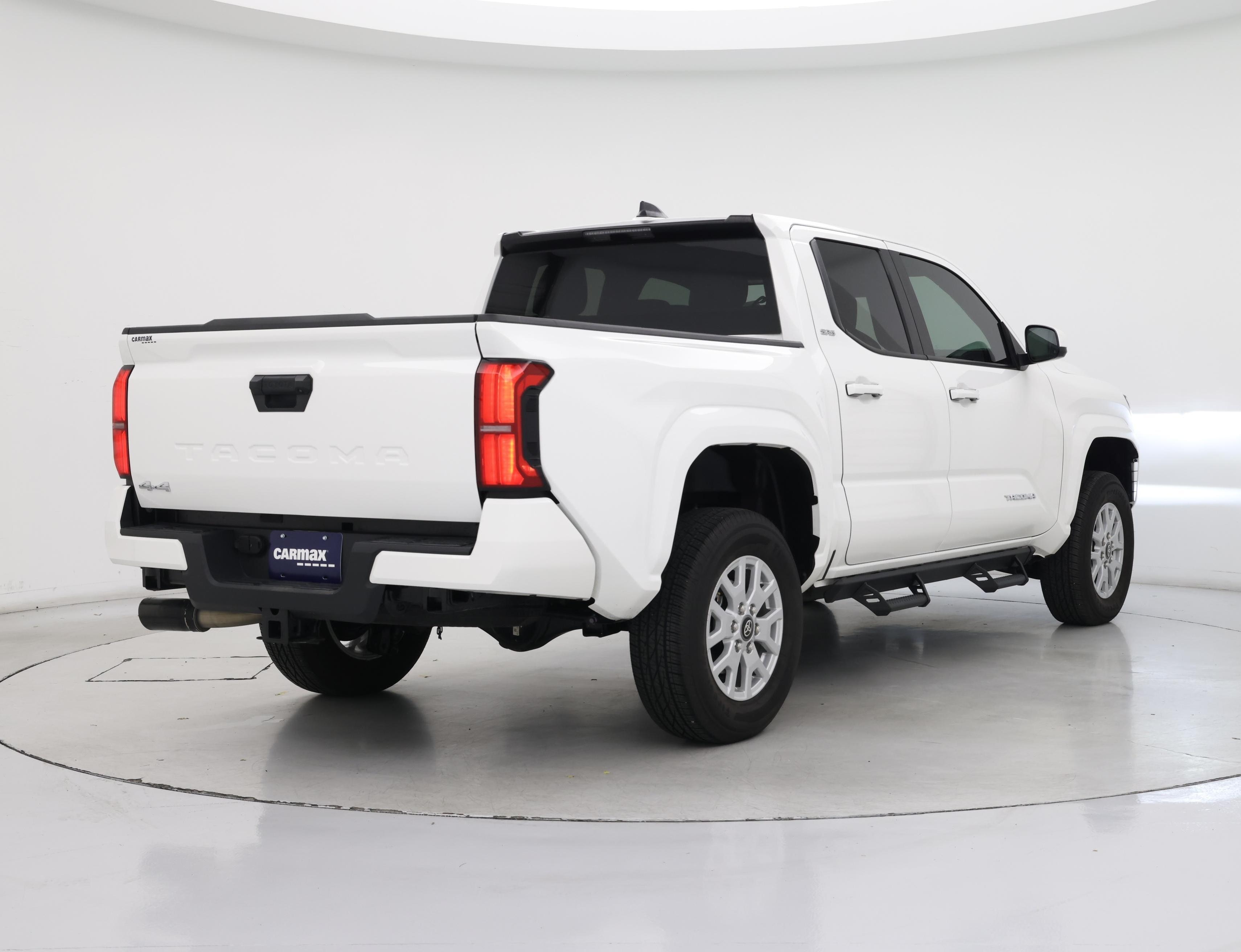 Thumbnail: 2024 Toyota Tacoma - 8