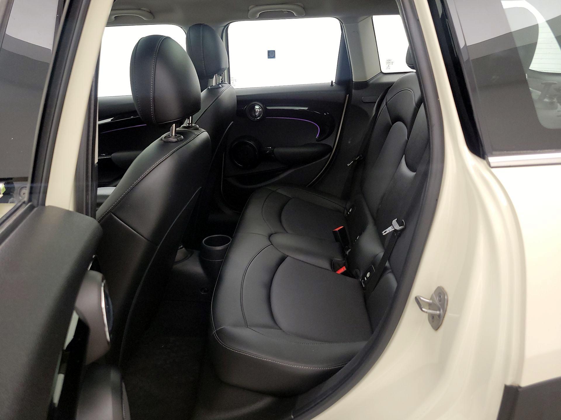 Thumbnail: 2022 MINI Cooper Hardtop - 20