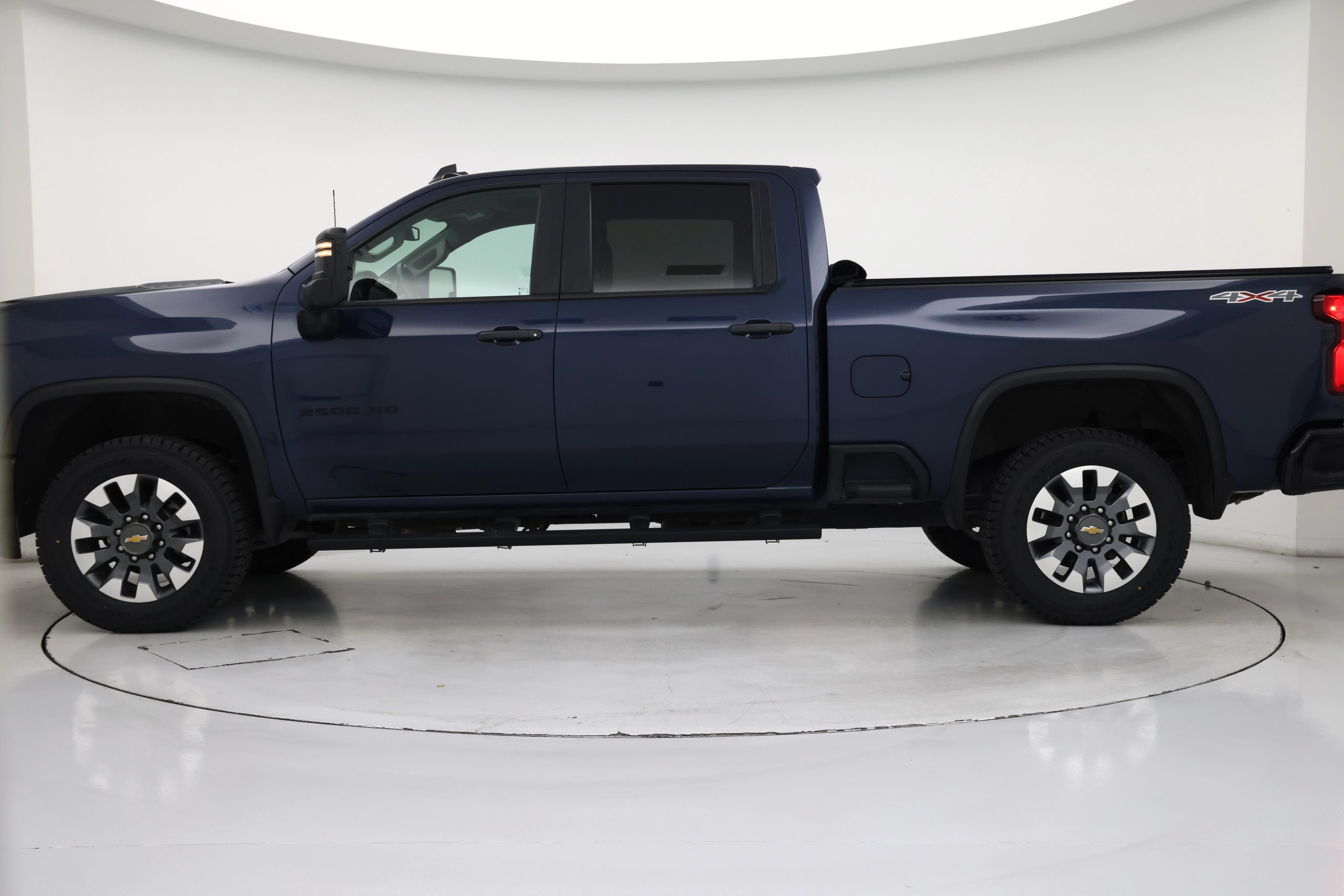 Thumbnail: 2021 Chevrolet Silverado 2500 - 3