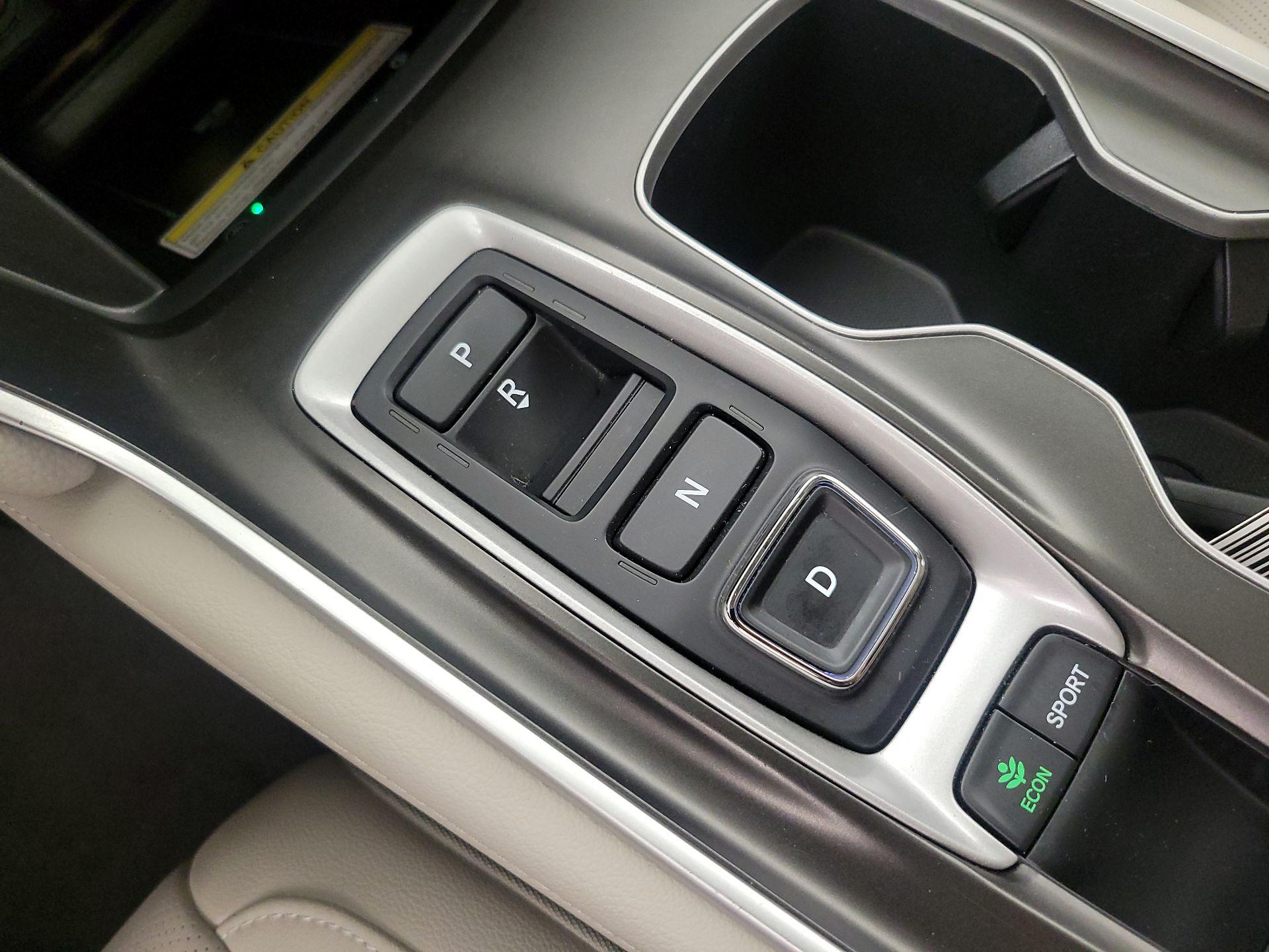 Thumbnail: 2019 Honda Accord - 18