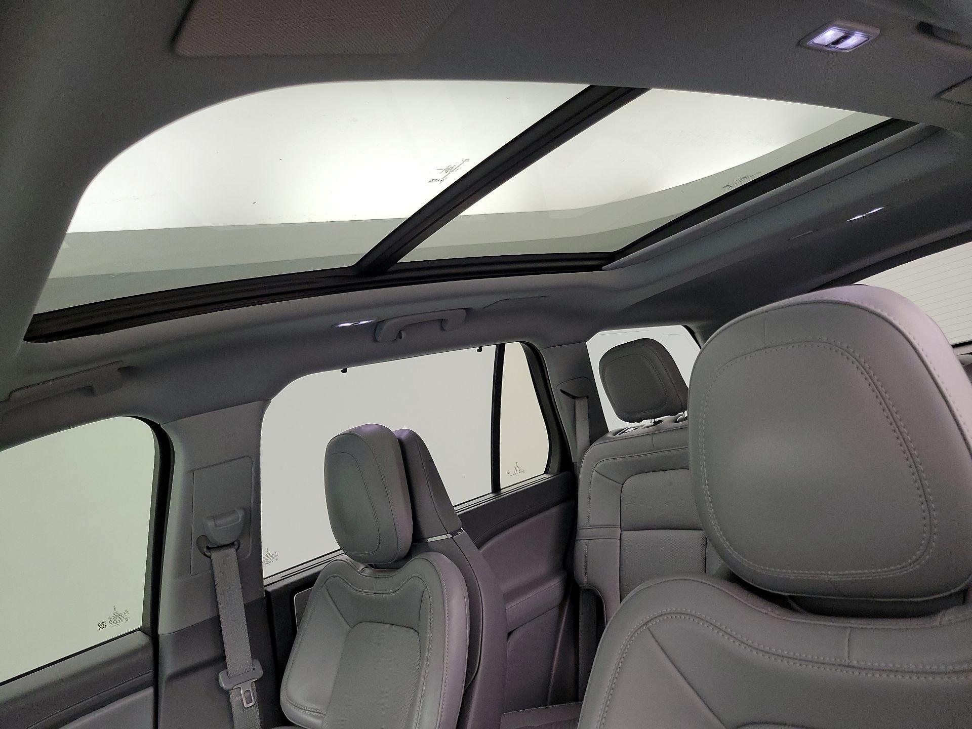 Thumbnail: 2020 Lincoln Aviator - 20