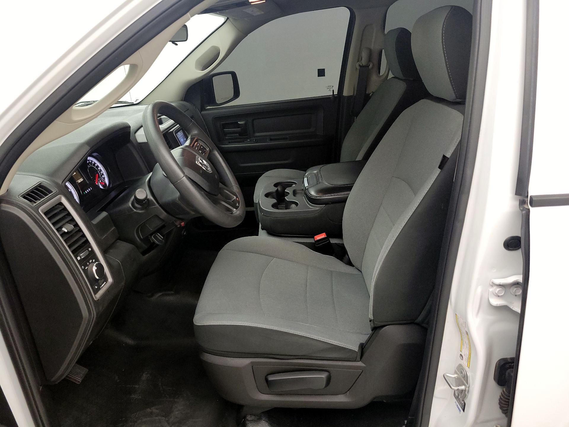 Thumbnail: 2021 RAM 1500 Classic - 11