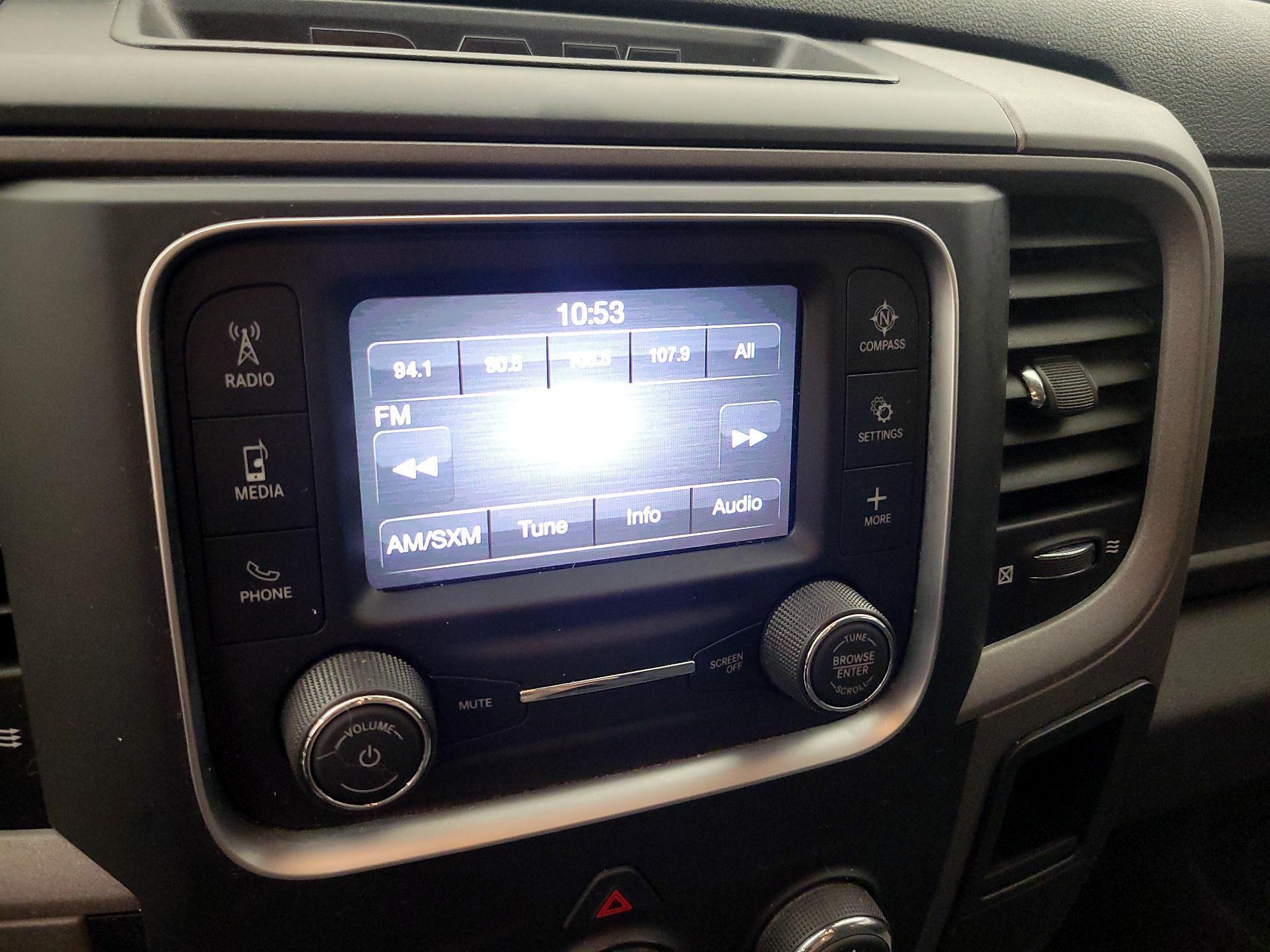 Thumbnail: 2021 RAM 1500 Classic - 15