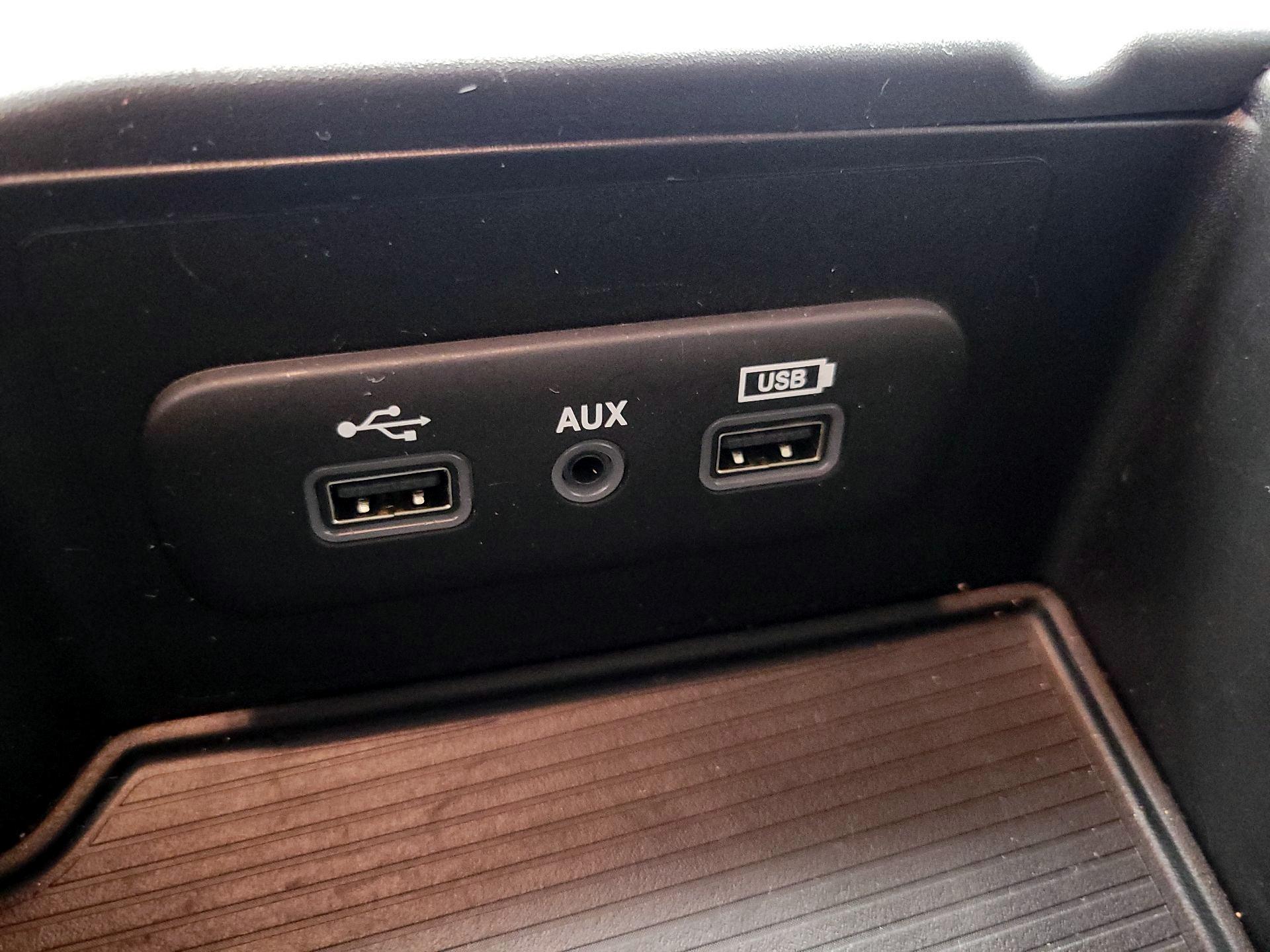 Thumbnail: 2021 RAM 1500 Classic - 18