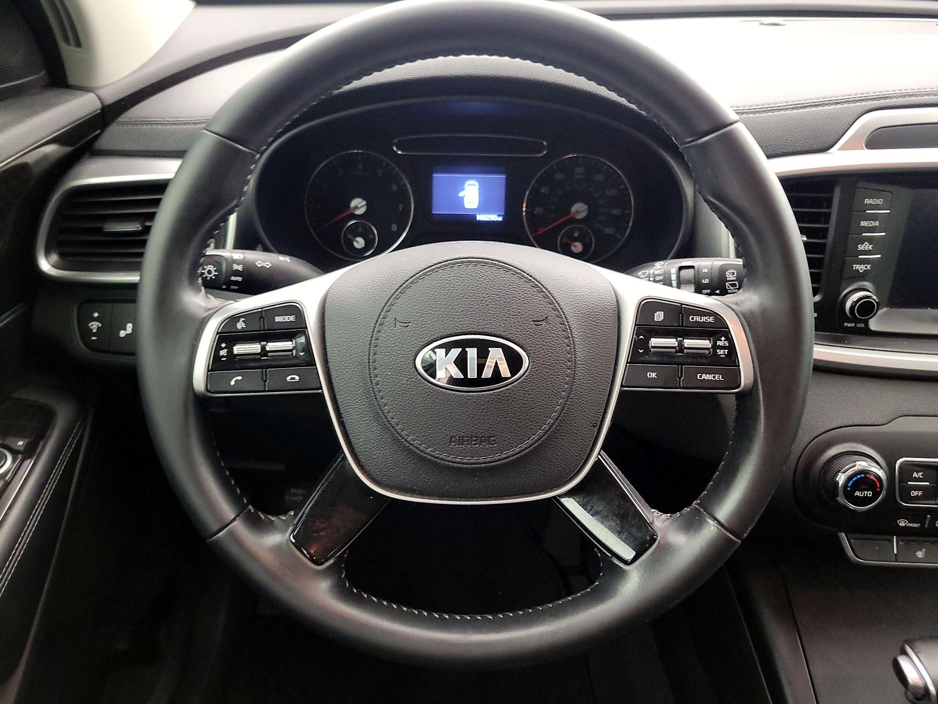 Thumbnail: 2019 Kia Sorento - 10