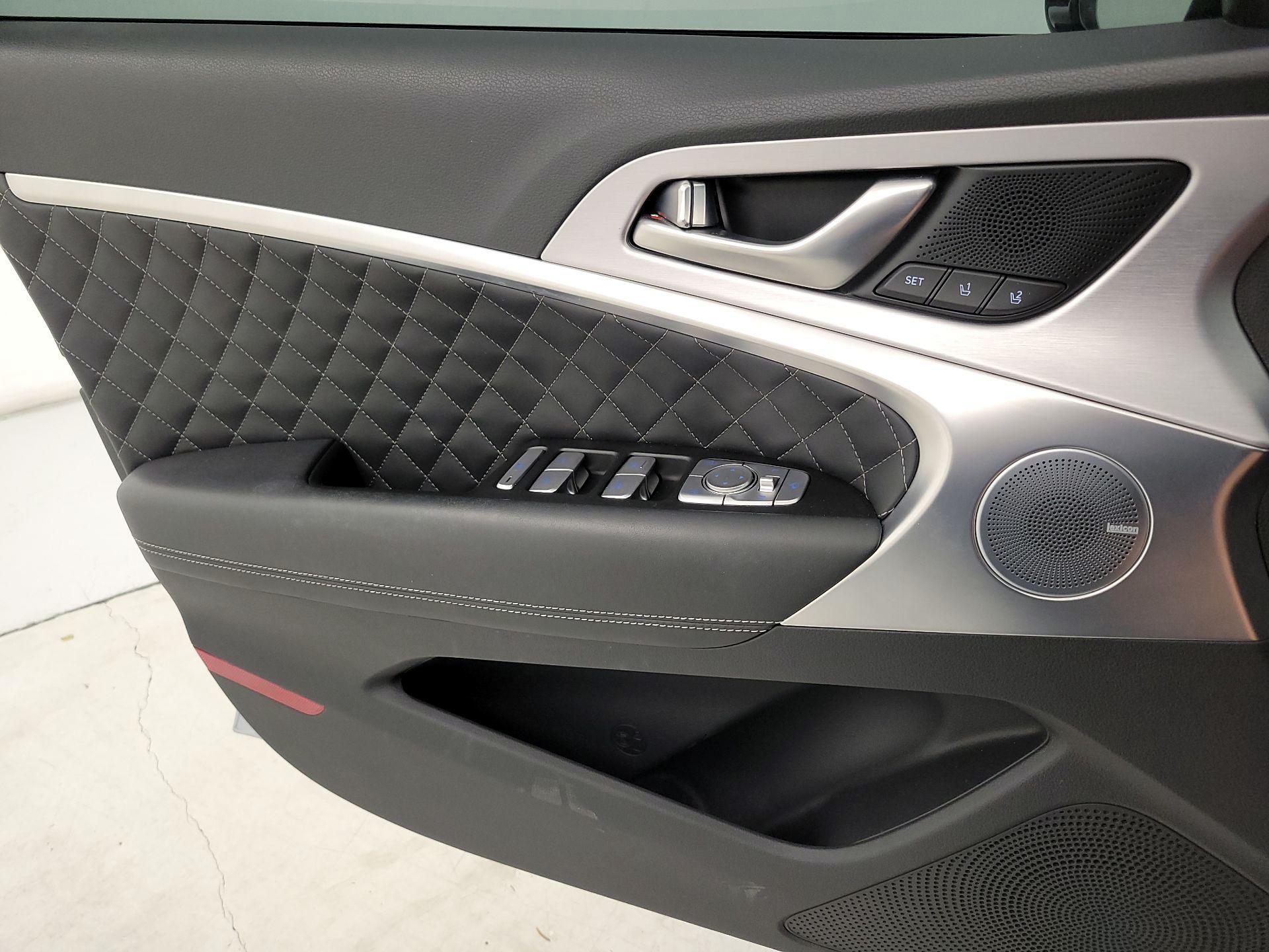 Thumbnail: 2019 Genesis G70 - 12
