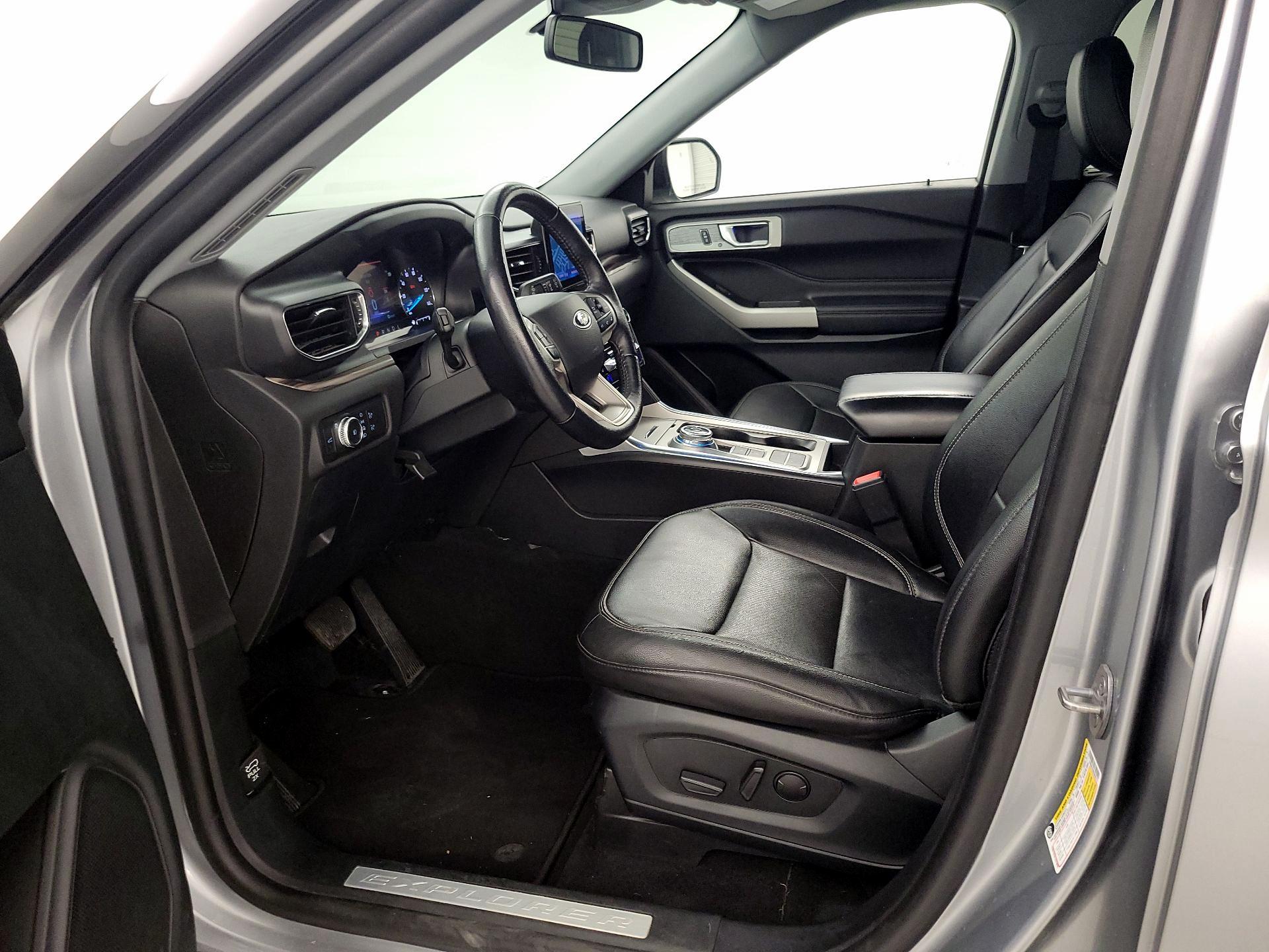 Thumbnail: 2022 Ford Explorer - 11