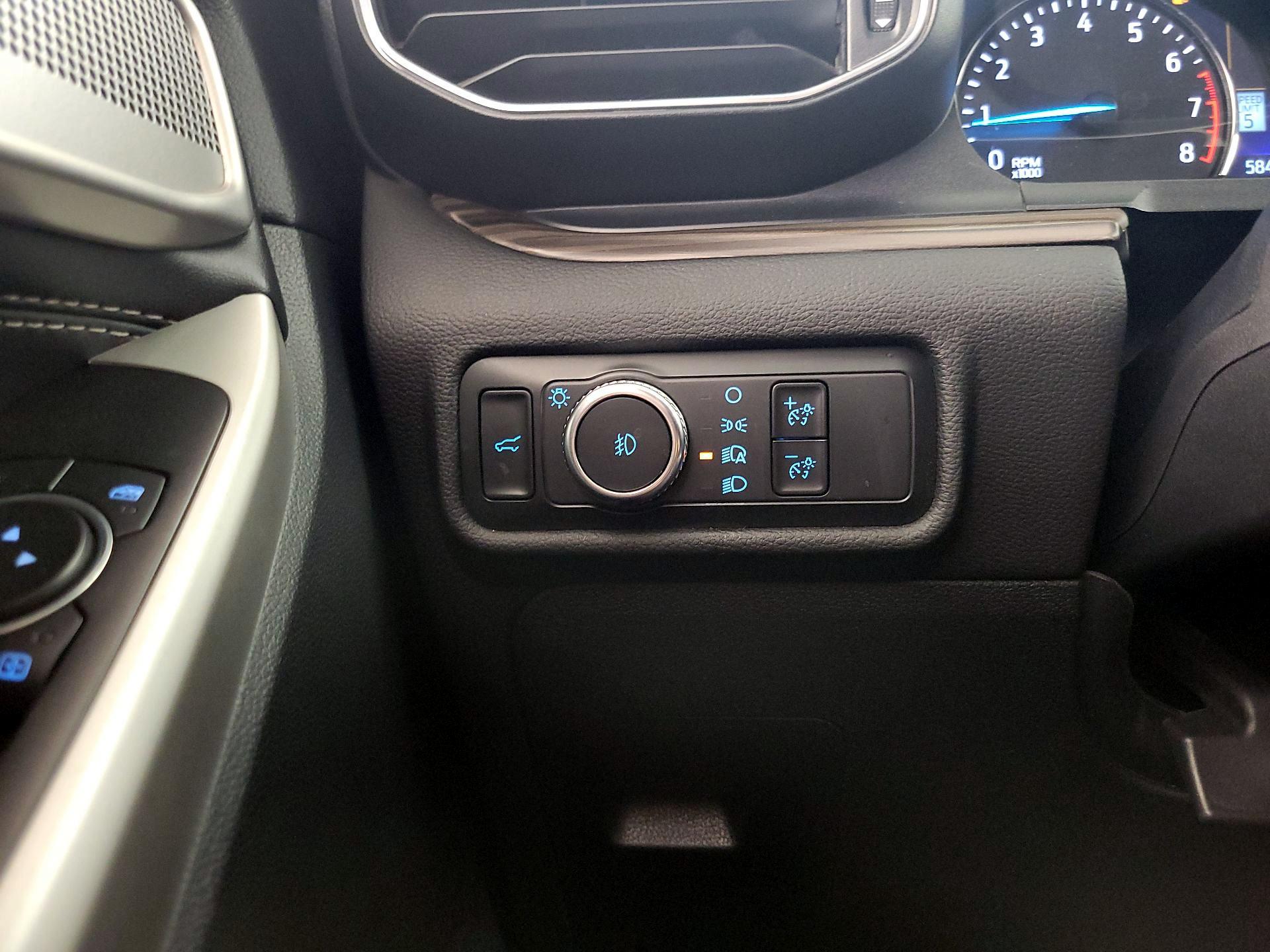 Thumbnail: 2022 Ford Explorer - 13