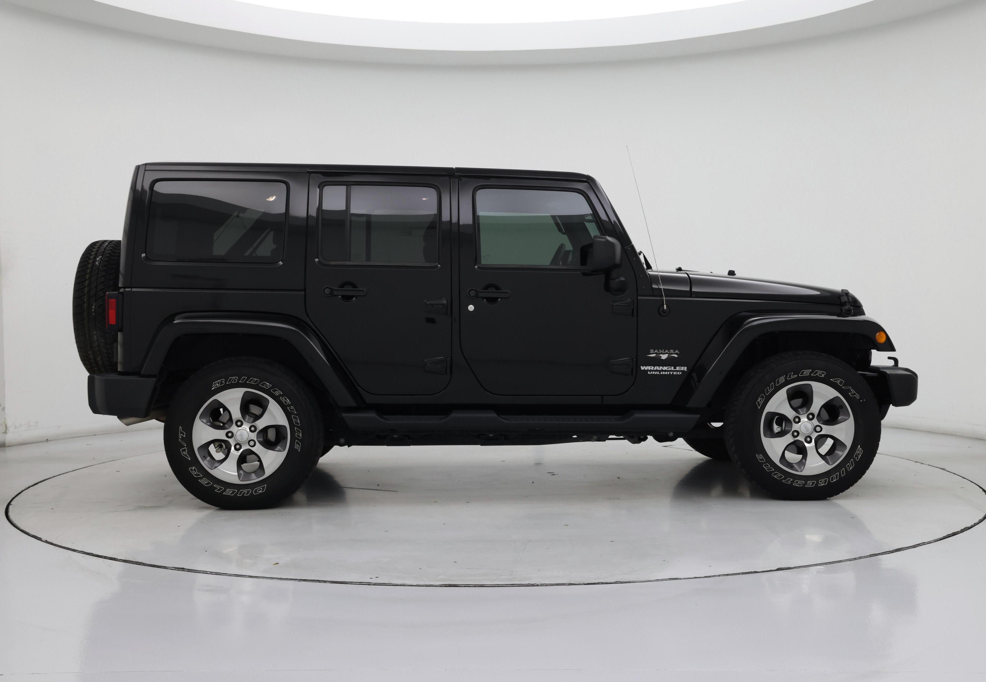 Thumbnail: 2017 Jeep Wrangler - 7
