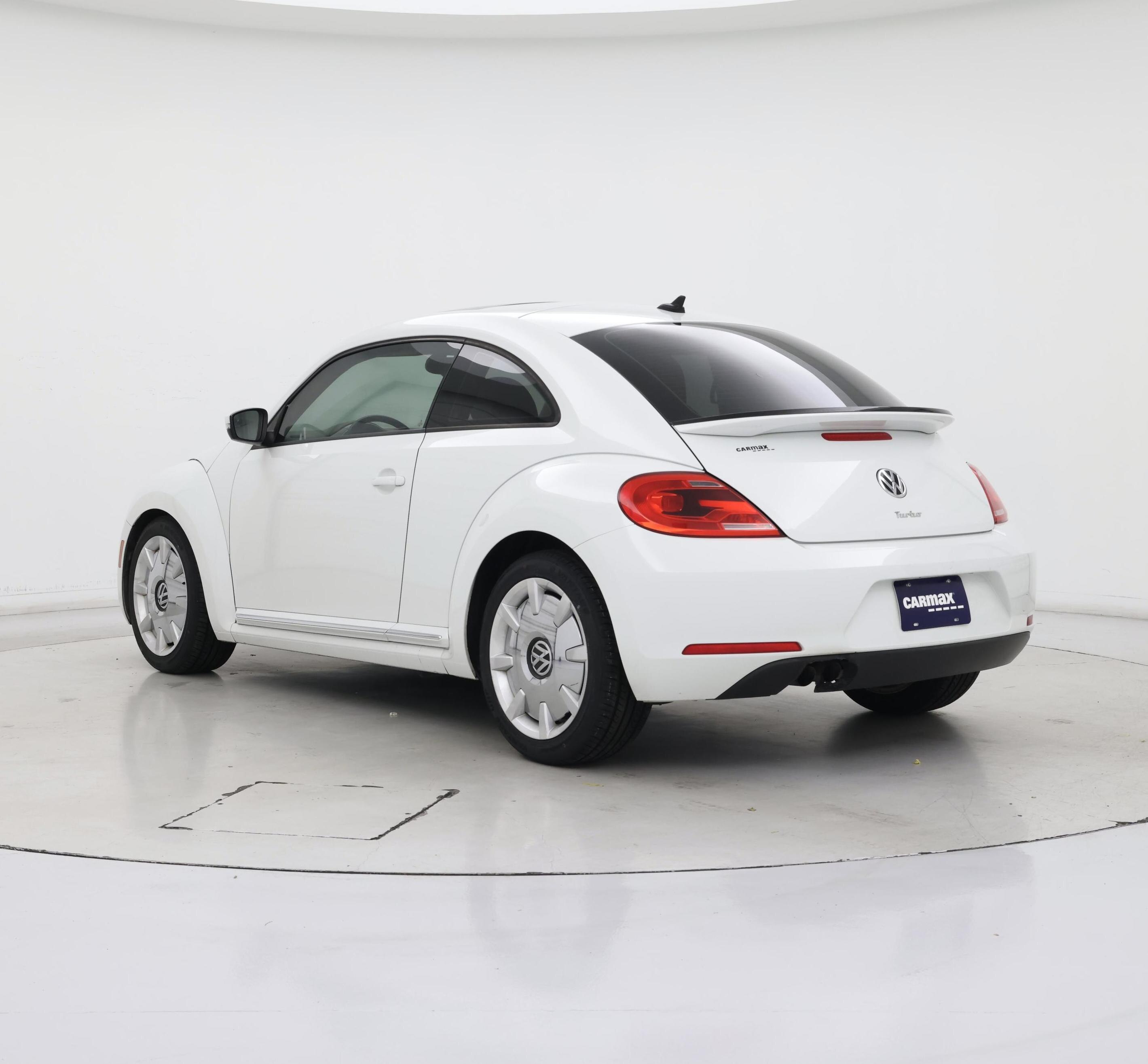 Thumbnail: 2016 Volkswagen Beetle - 2