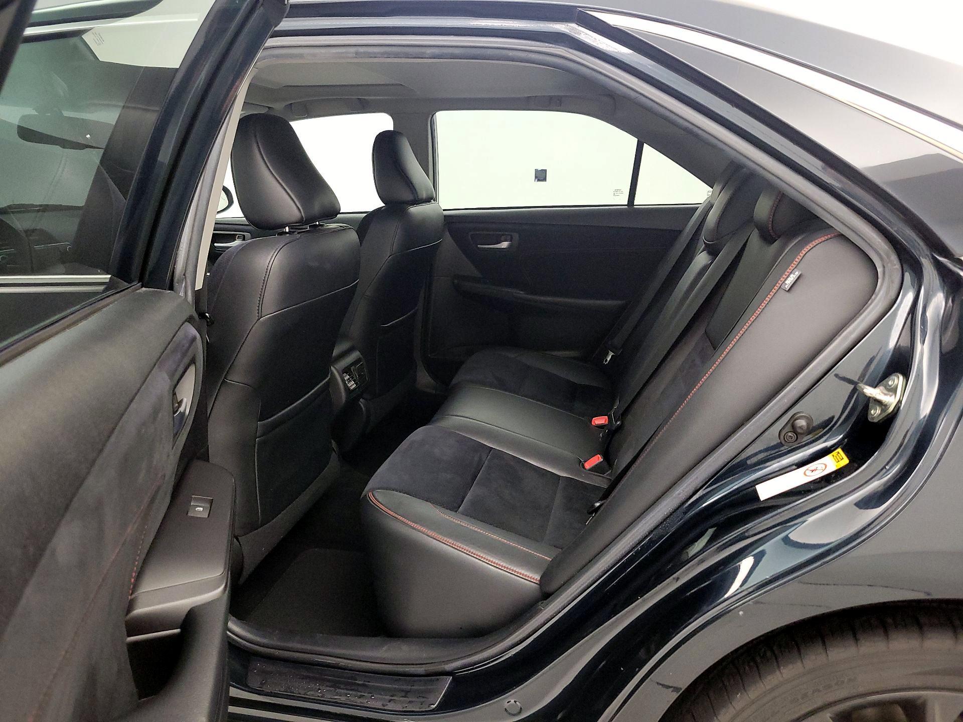 Thumbnail: 2015 Toyota Camry - 20