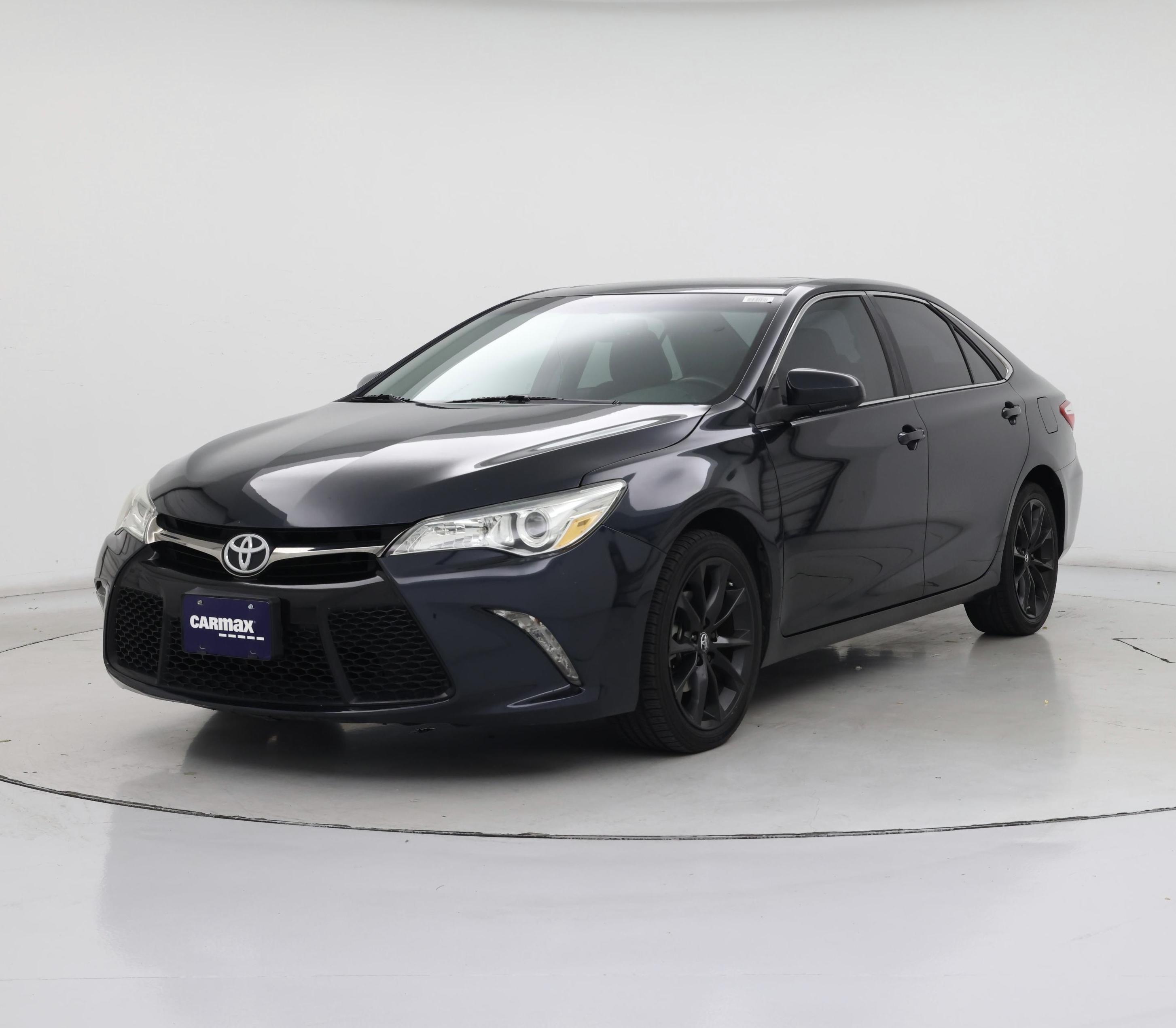 Thumbnail: 2015 Toyota Camry - 4