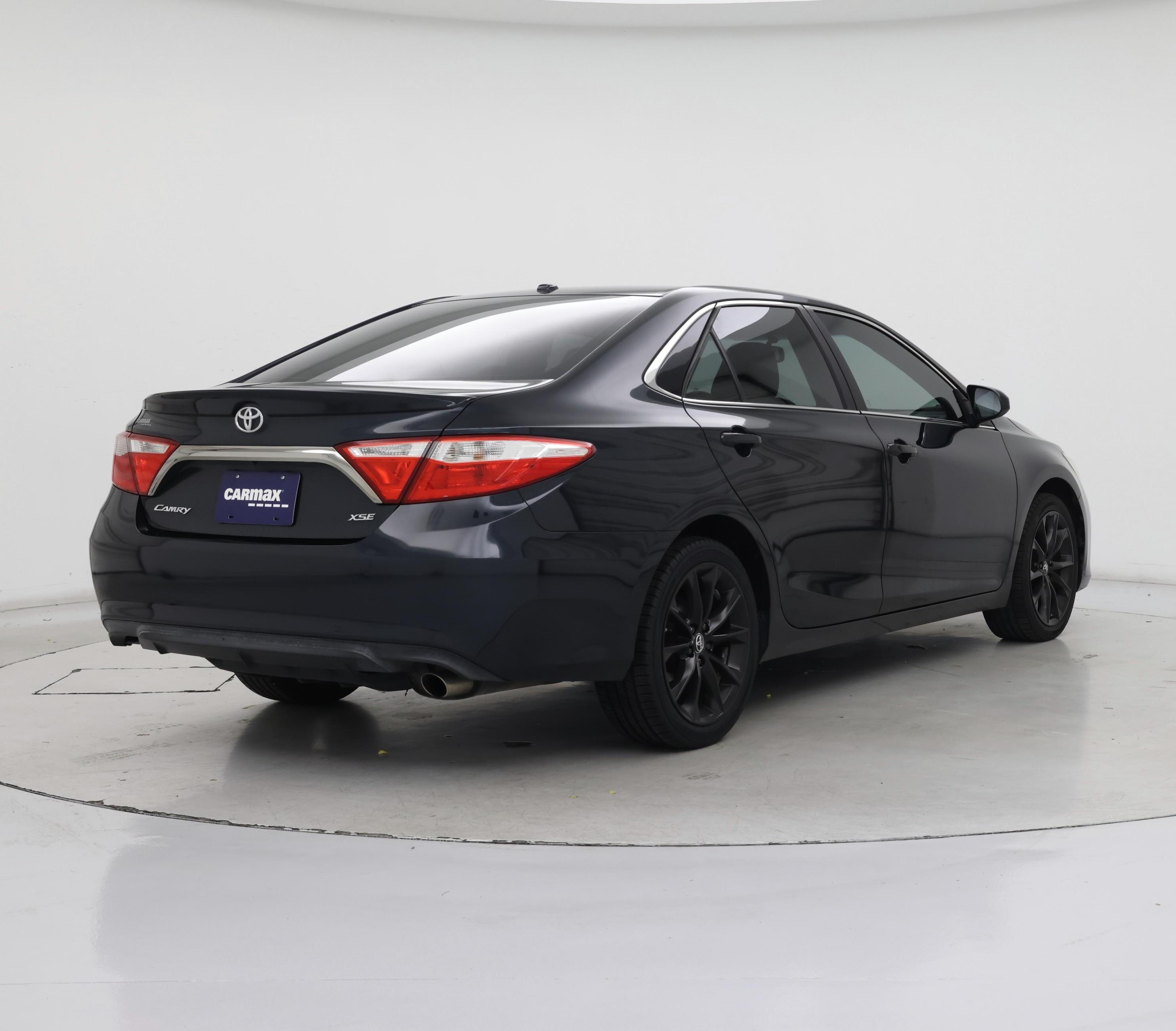 Thumbnail: 2015 Toyota Camry - 8