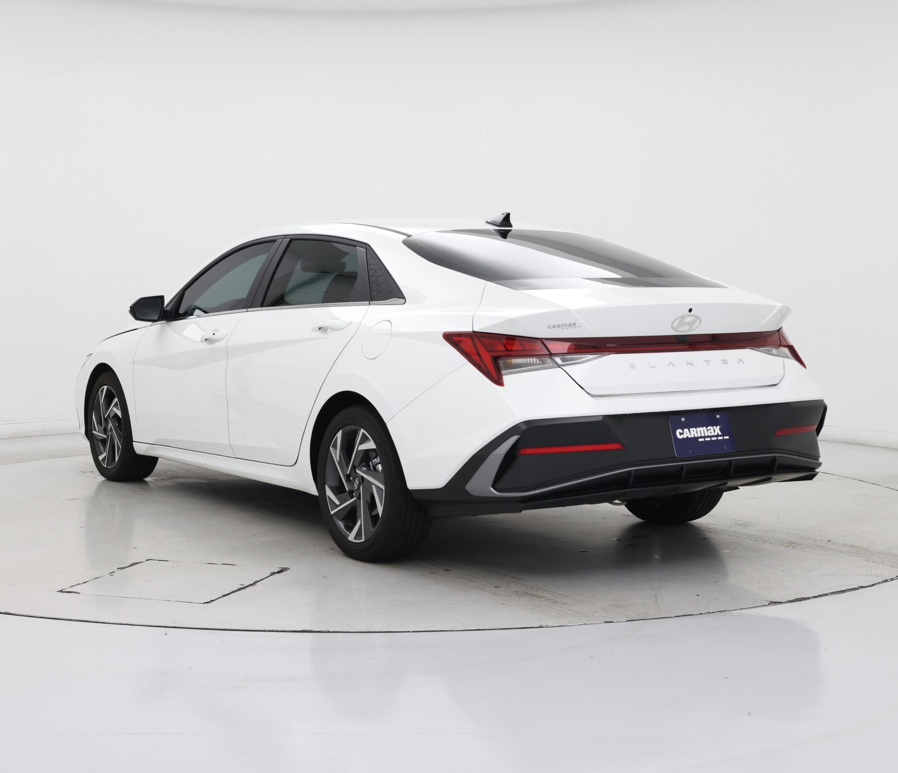 Thumbnail: 2024 Hyundai Elantra - 2