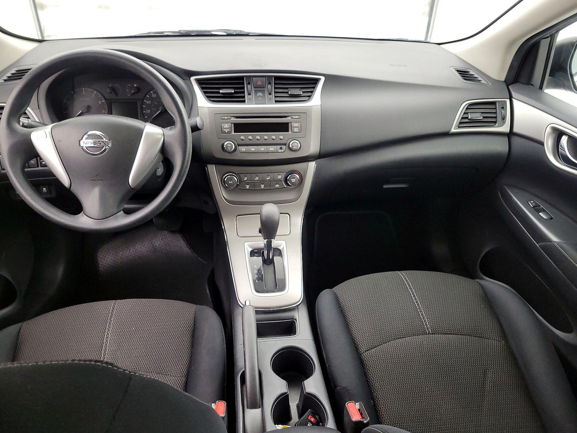 Thumbnail: 2014 Nissan Sentra - 9