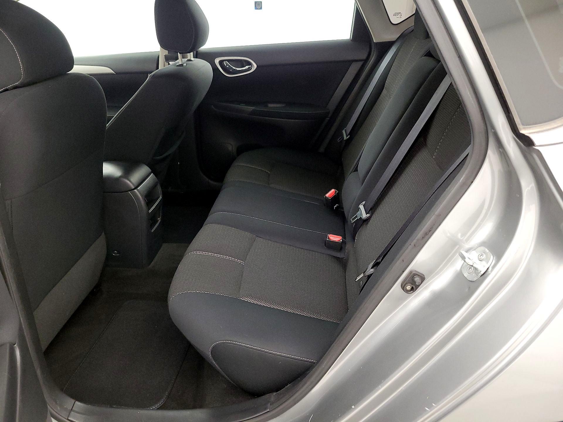 Thumbnail: 2014 Nissan Sentra - 17