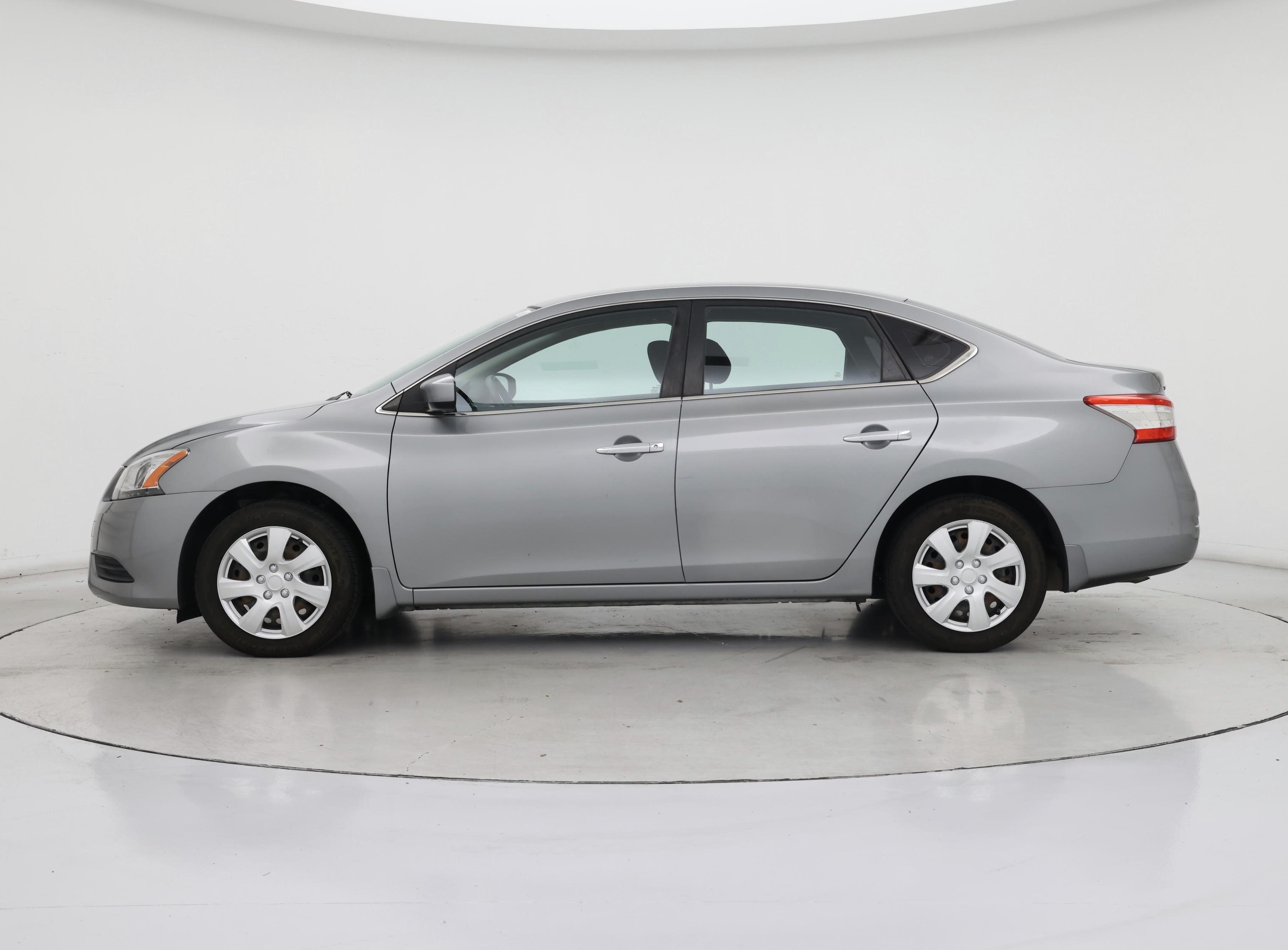 Thumbnail: 2014 Nissan Sentra - 3