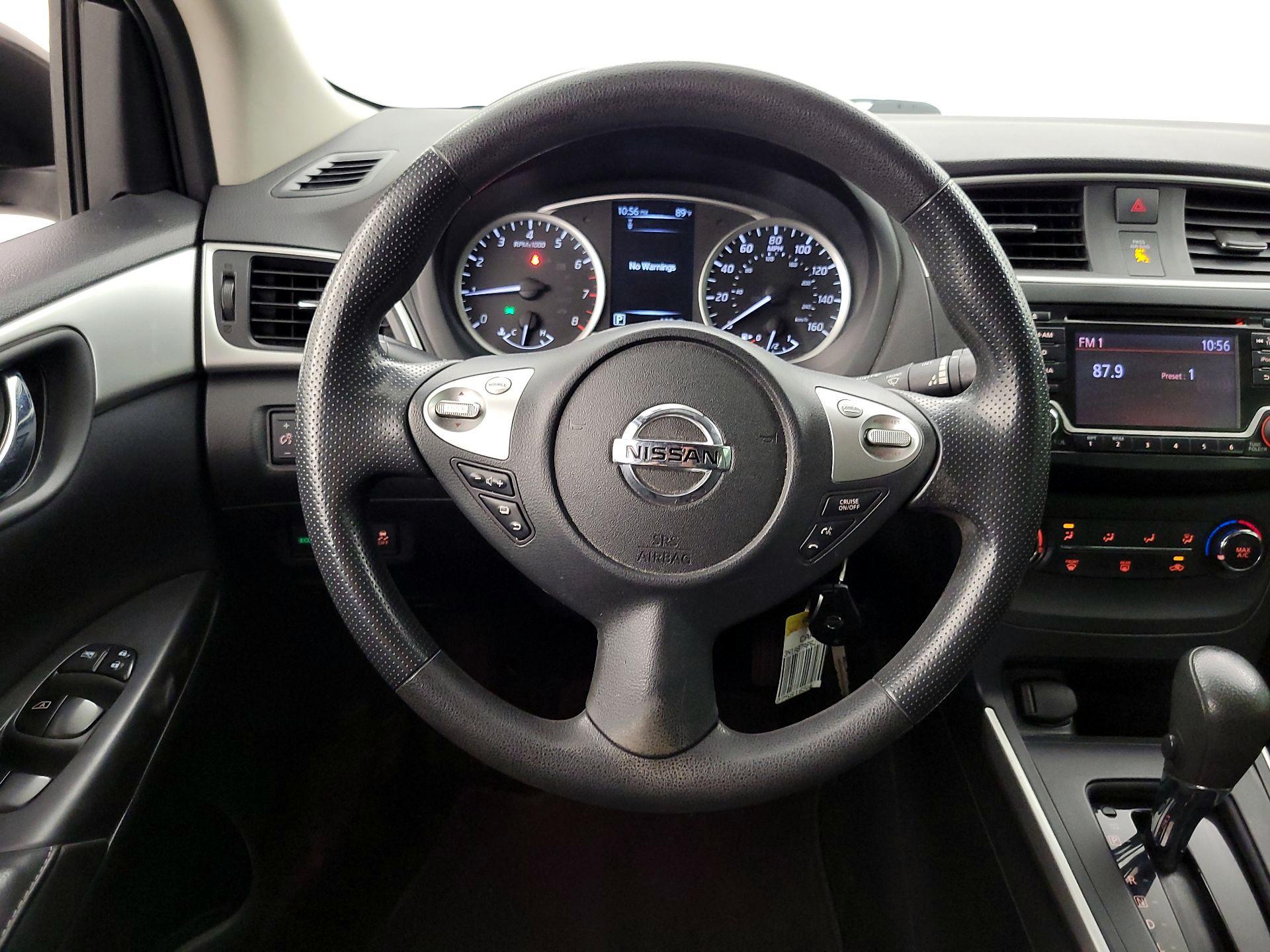 Thumbnail: 2018 Nissan Sentra - 10