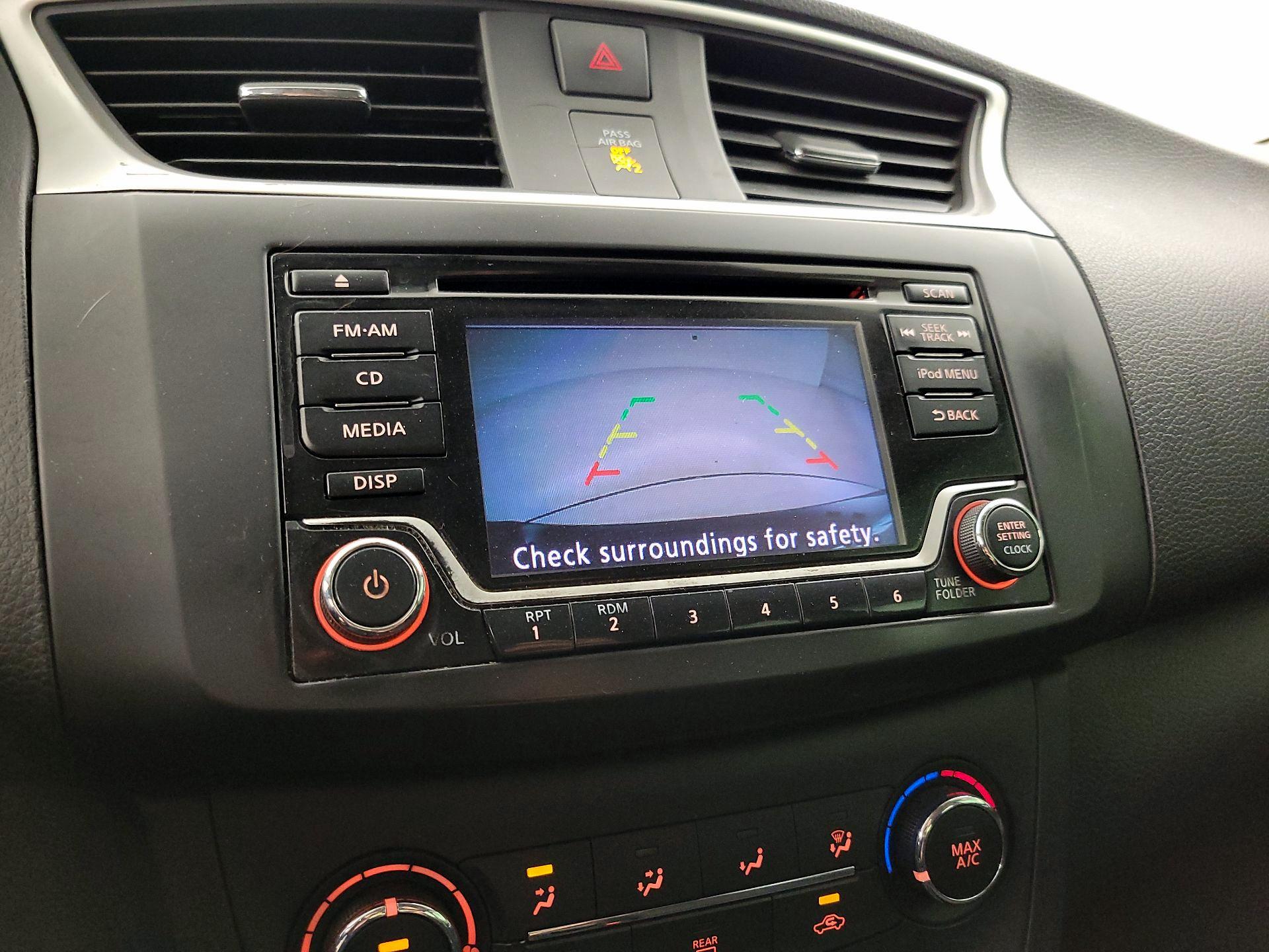 Thumbnail: 2018 Nissan Sentra - 14