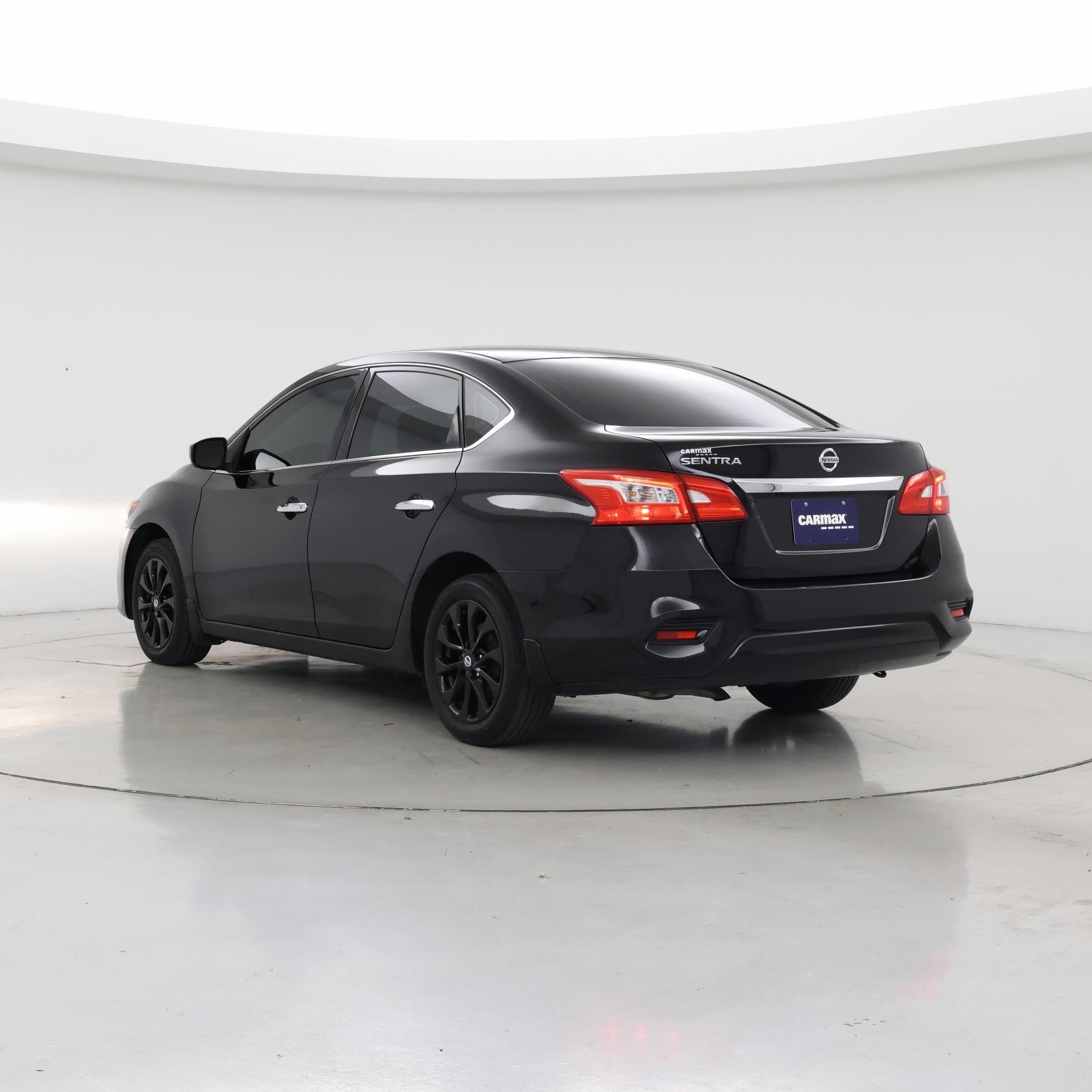 Thumbnail: 2018 Nissan Sentra - 2