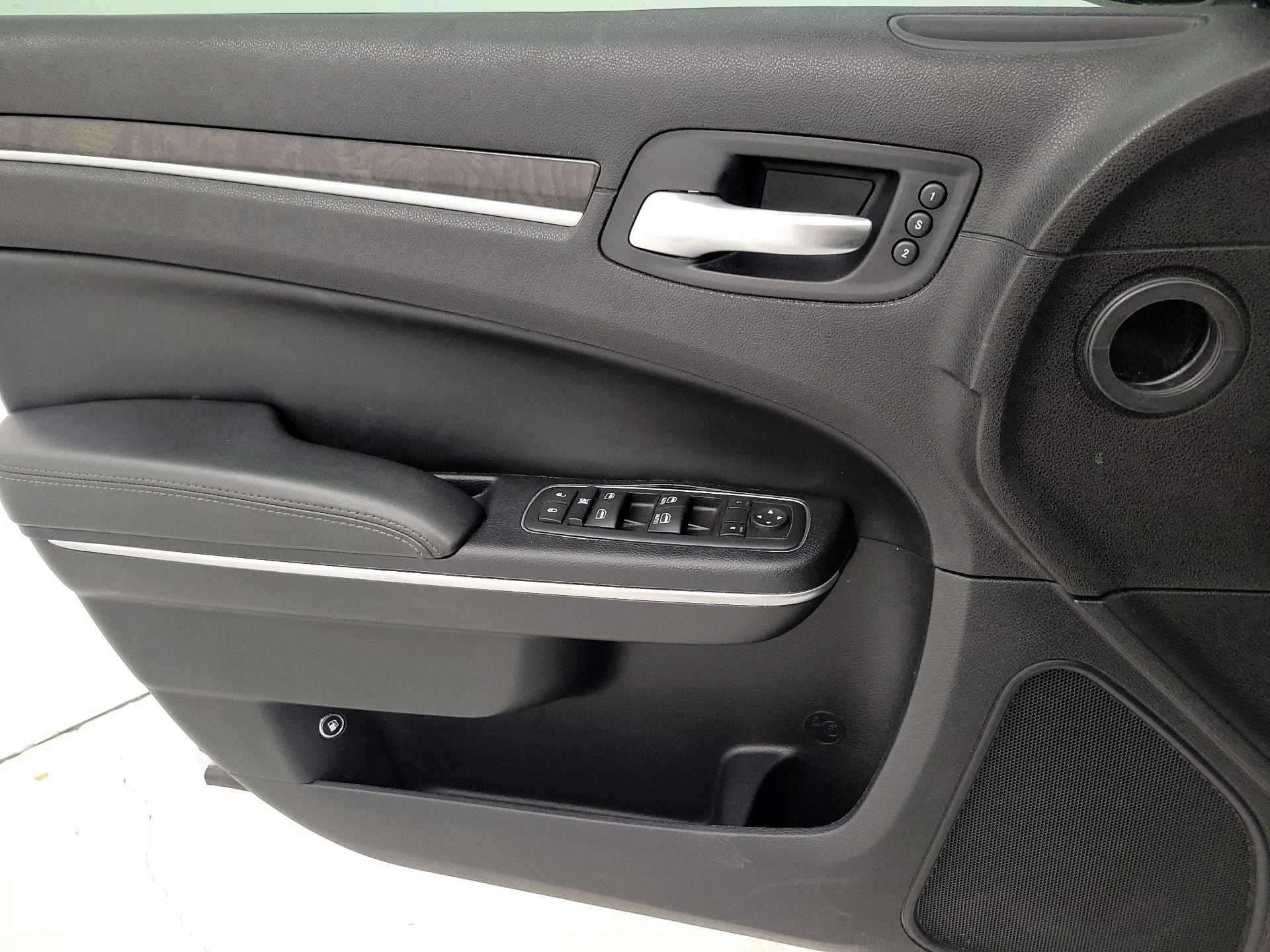 Thumbnail: 2015 Chrysler 300 - 12