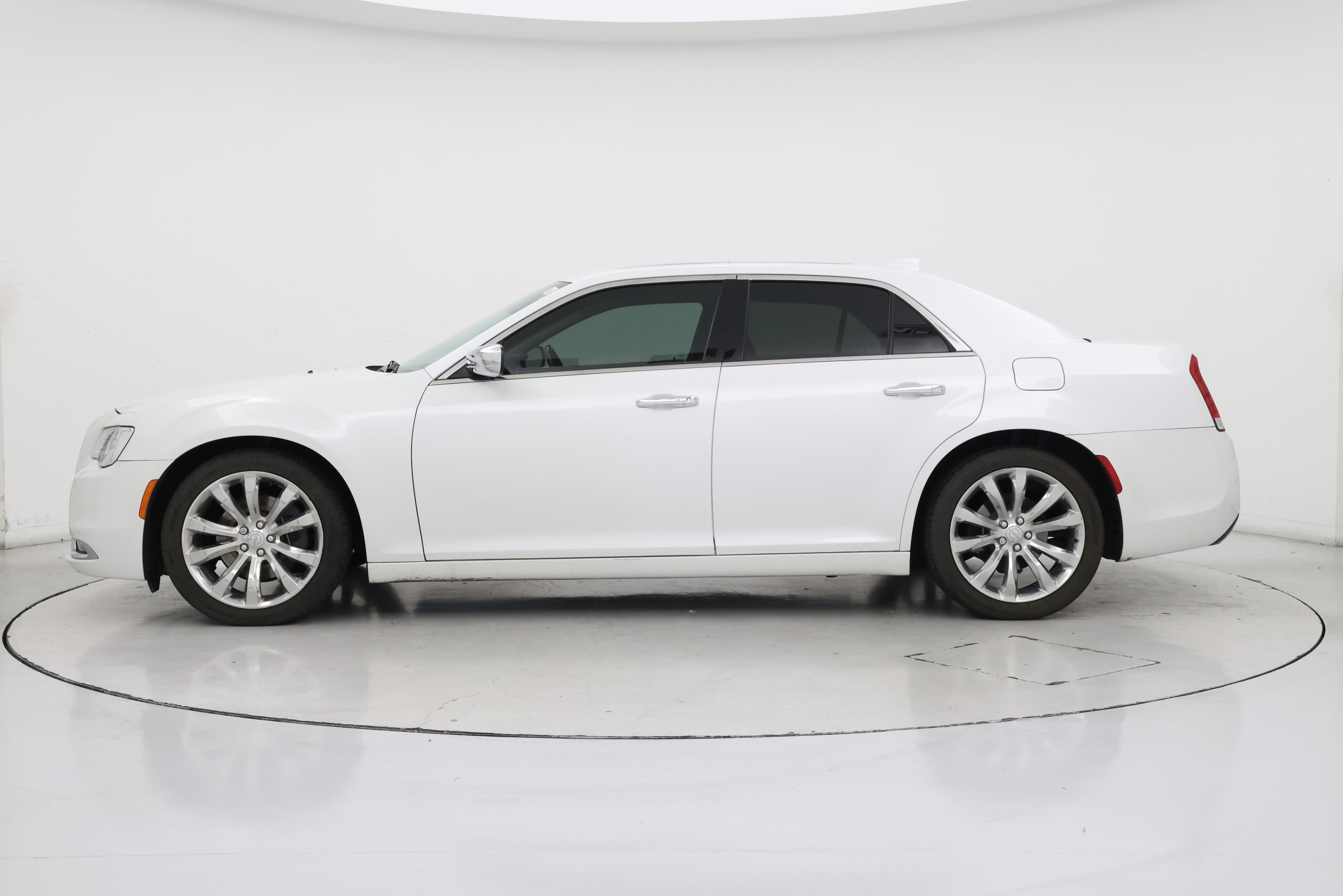 Thumbnail: 2015 Chrysler 300 - 3